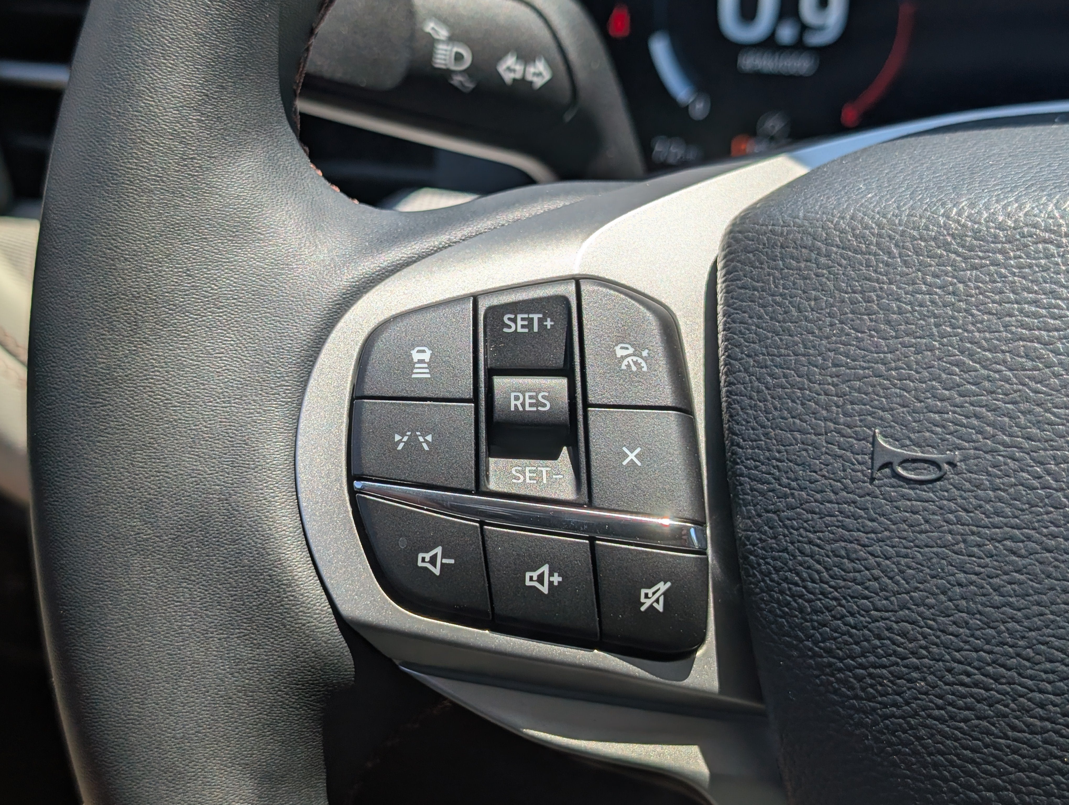 2026 Ford Explorer Active with 200A Pkg