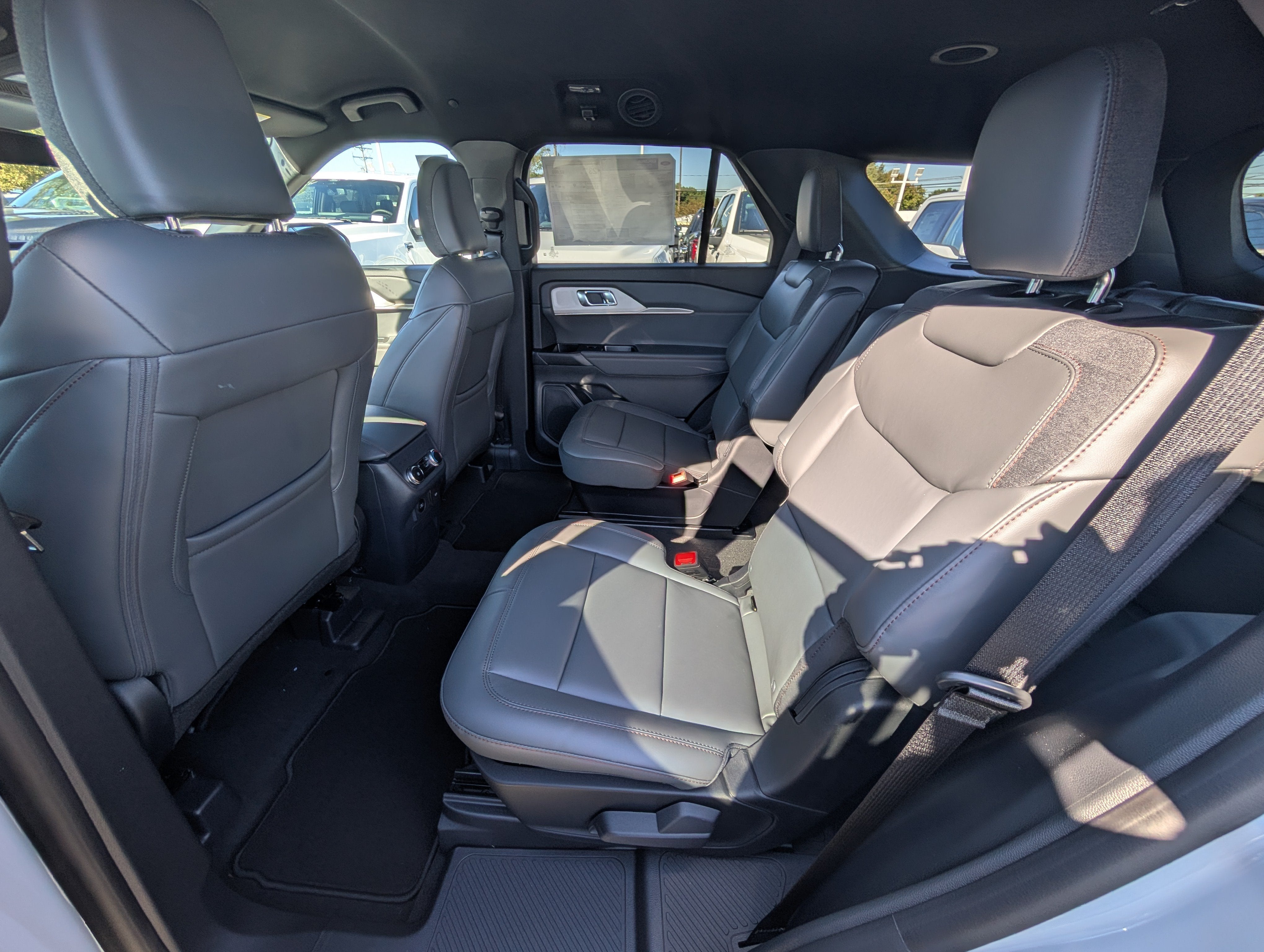 2027 Ford Explorer Active with 200A Pkg