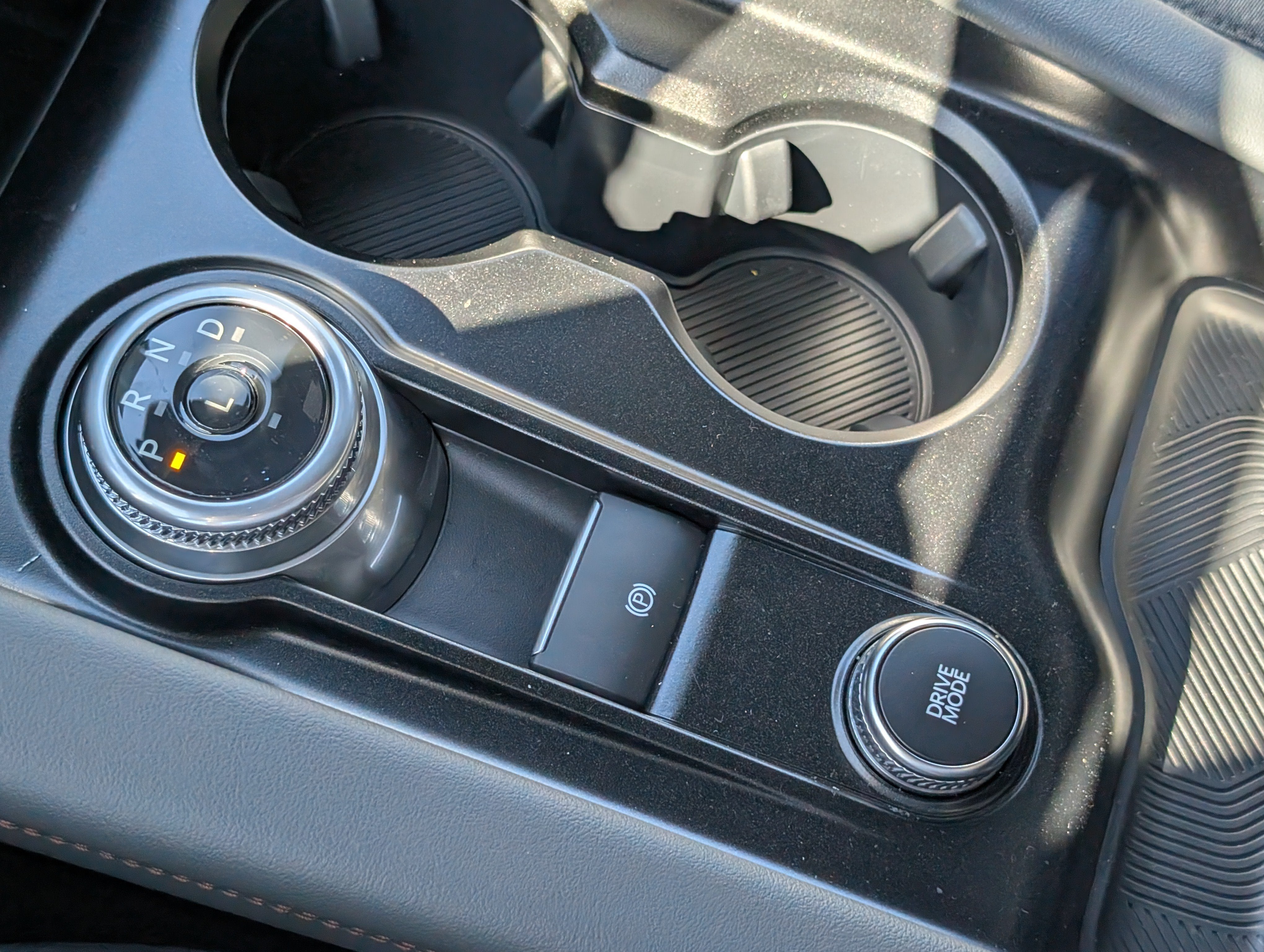 2027 Ford Explorer Active with 200A Pkg