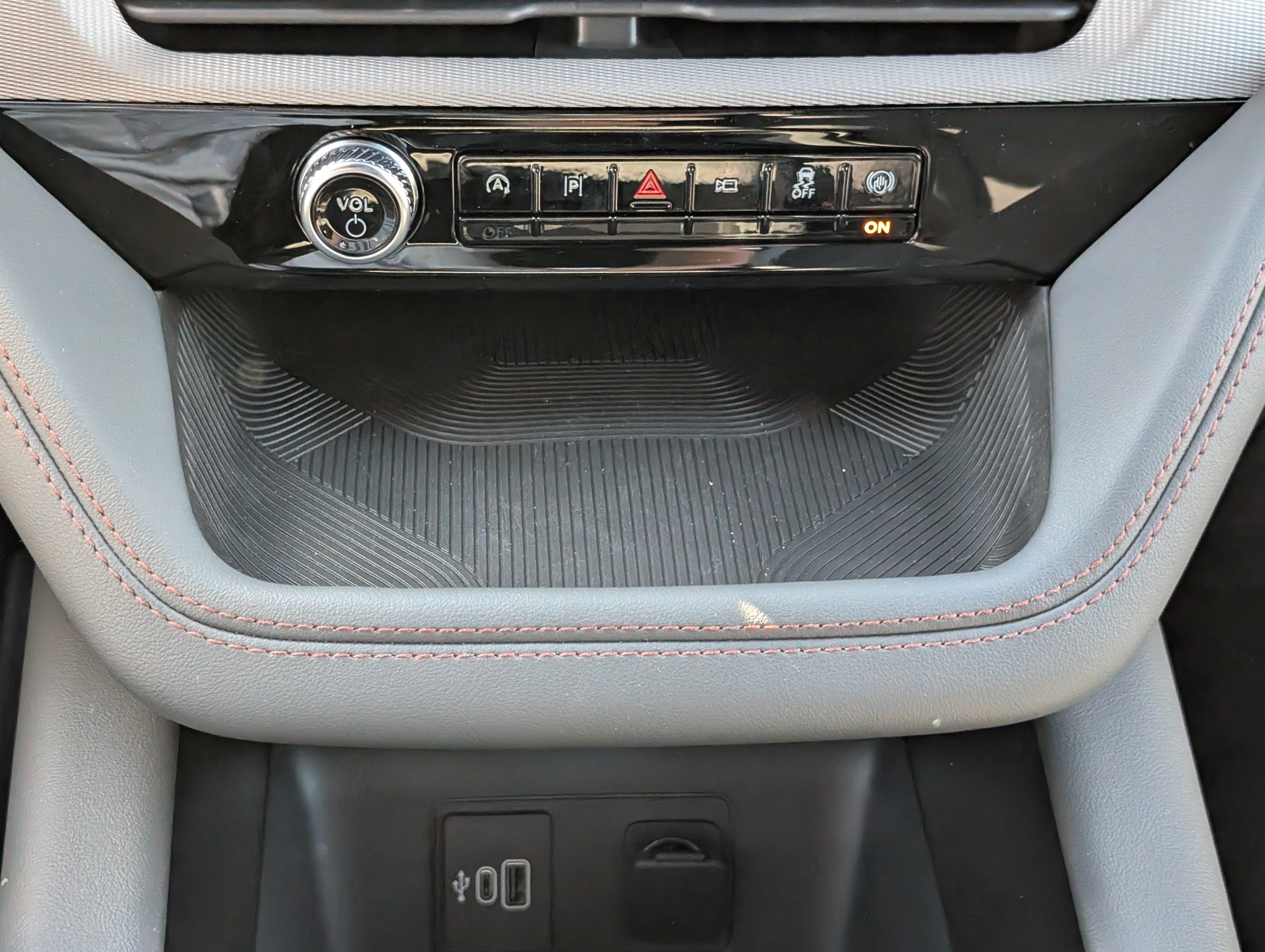 2027 Ford Explorer Active with 200A Pkg