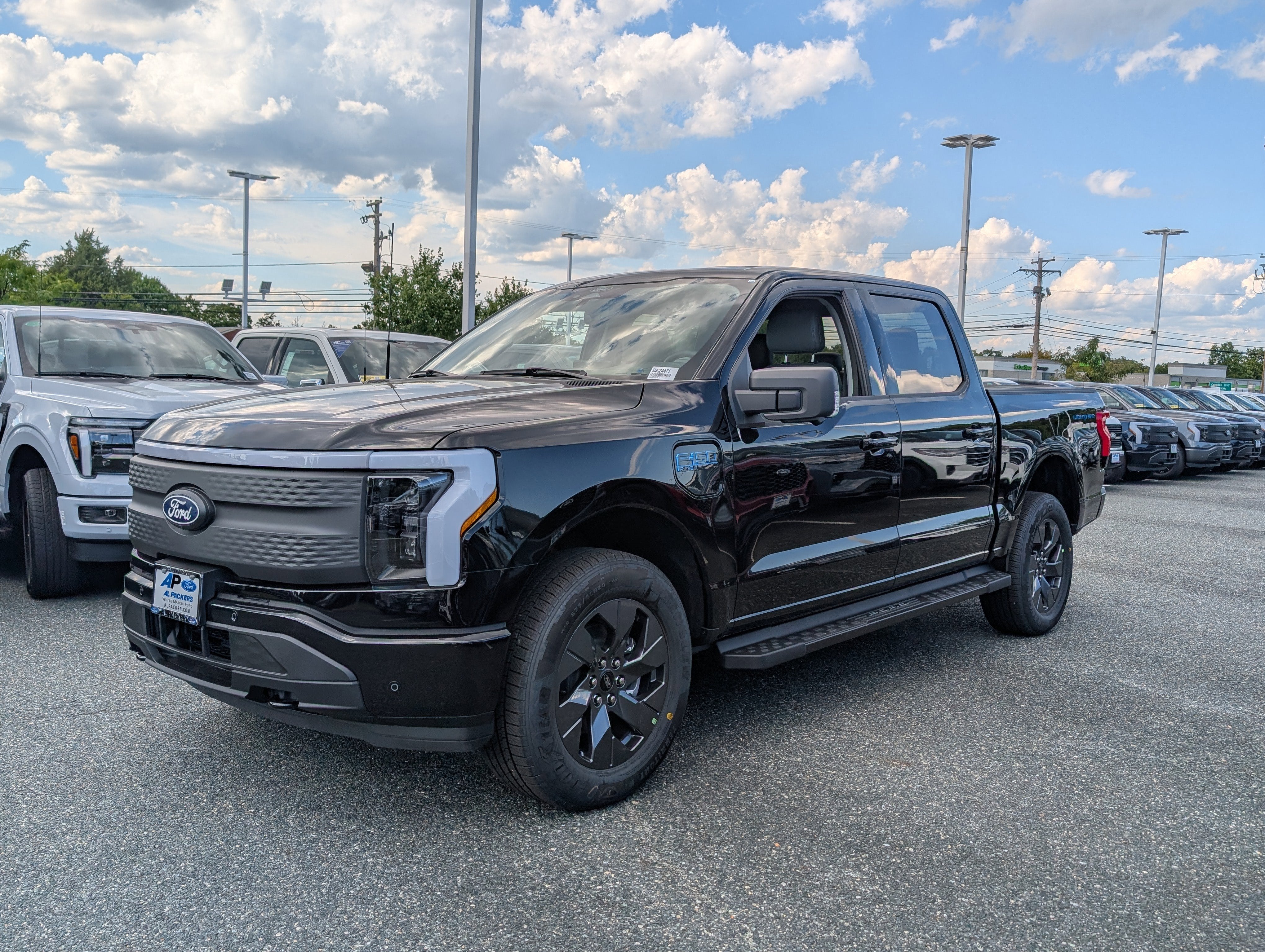 2025 Ford F-150 Lightning Flash