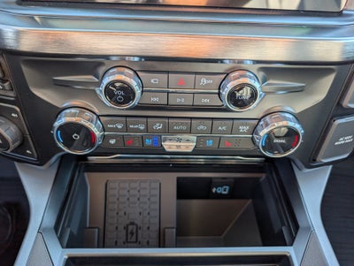2027 Ford Super Duty F-250 SRW LARIAT