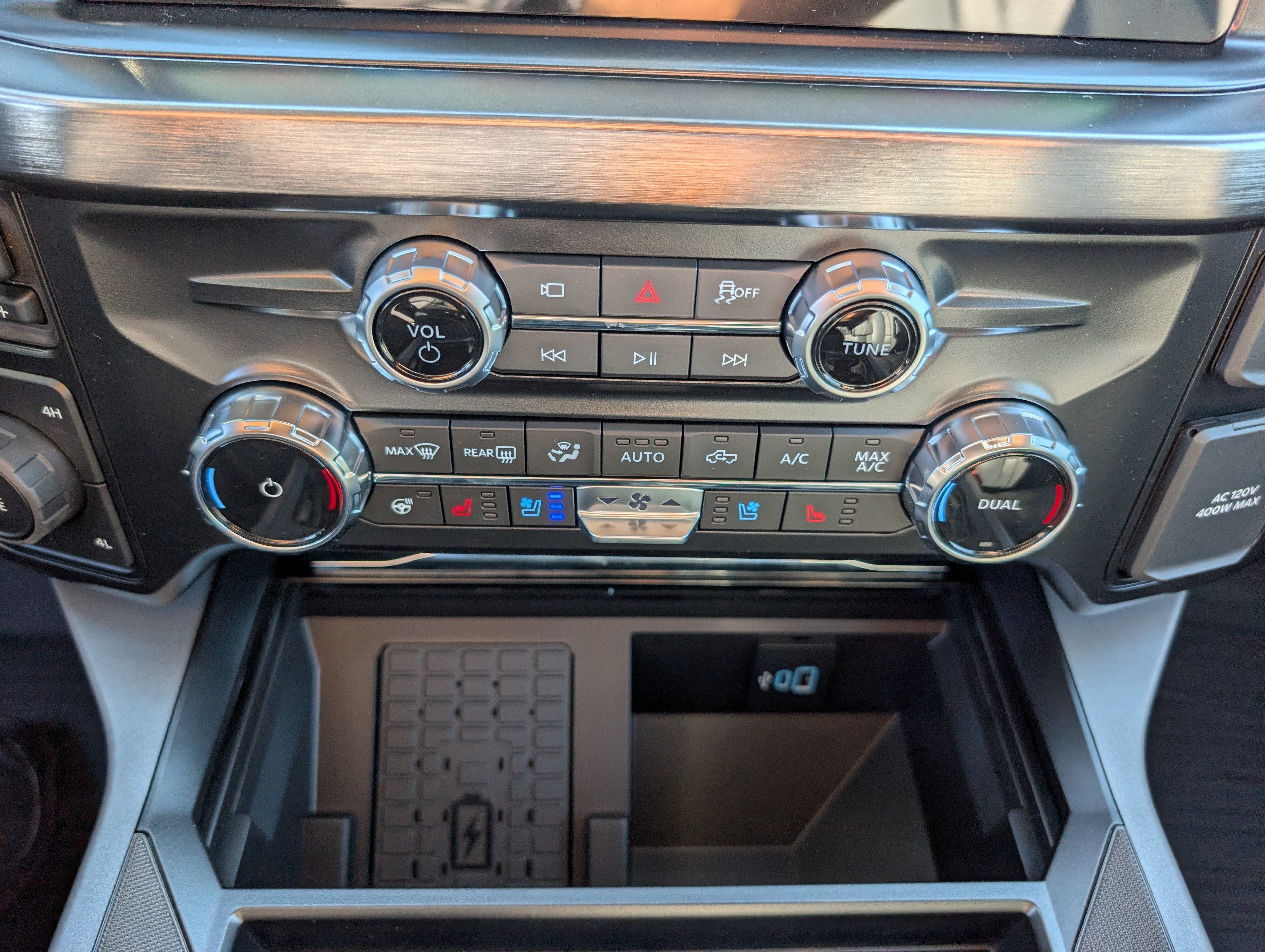 2027 Ford Super Duty F-250 SRW LARIAT