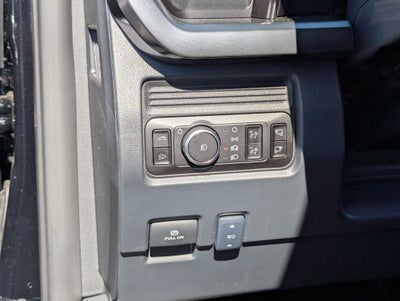 2027 Ford Super Duty F-250 SRW LARIAT