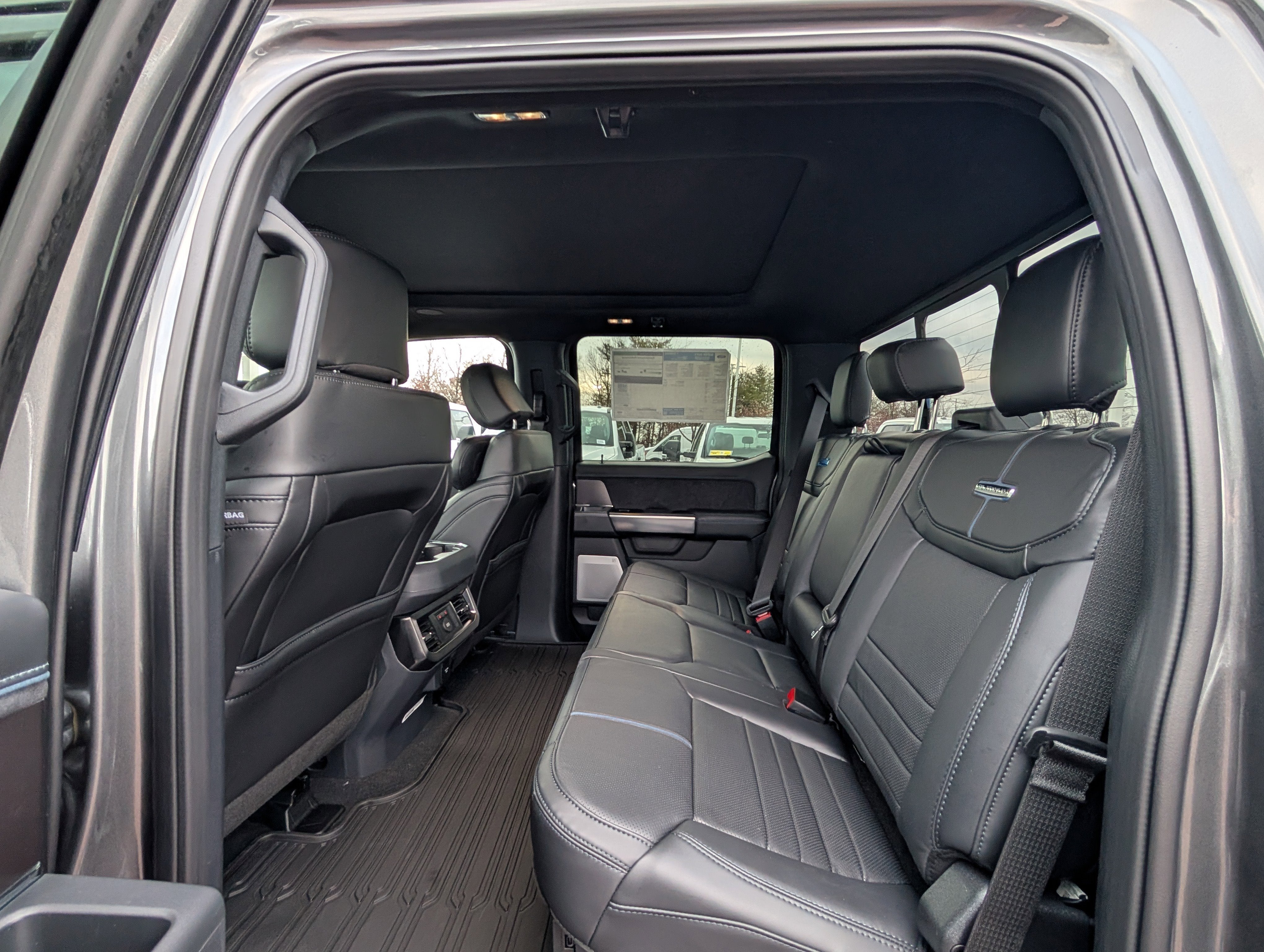 2026 Ford Super Duty F-250 SRW Platinum