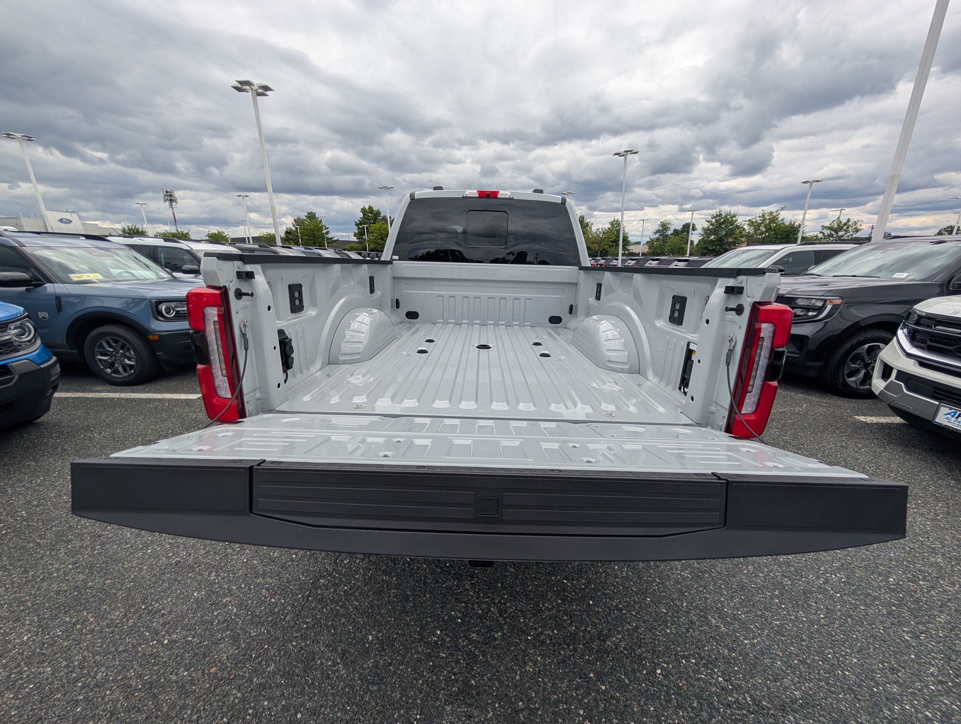 2026 Ford Super Duty F-250 SRW Platinum
