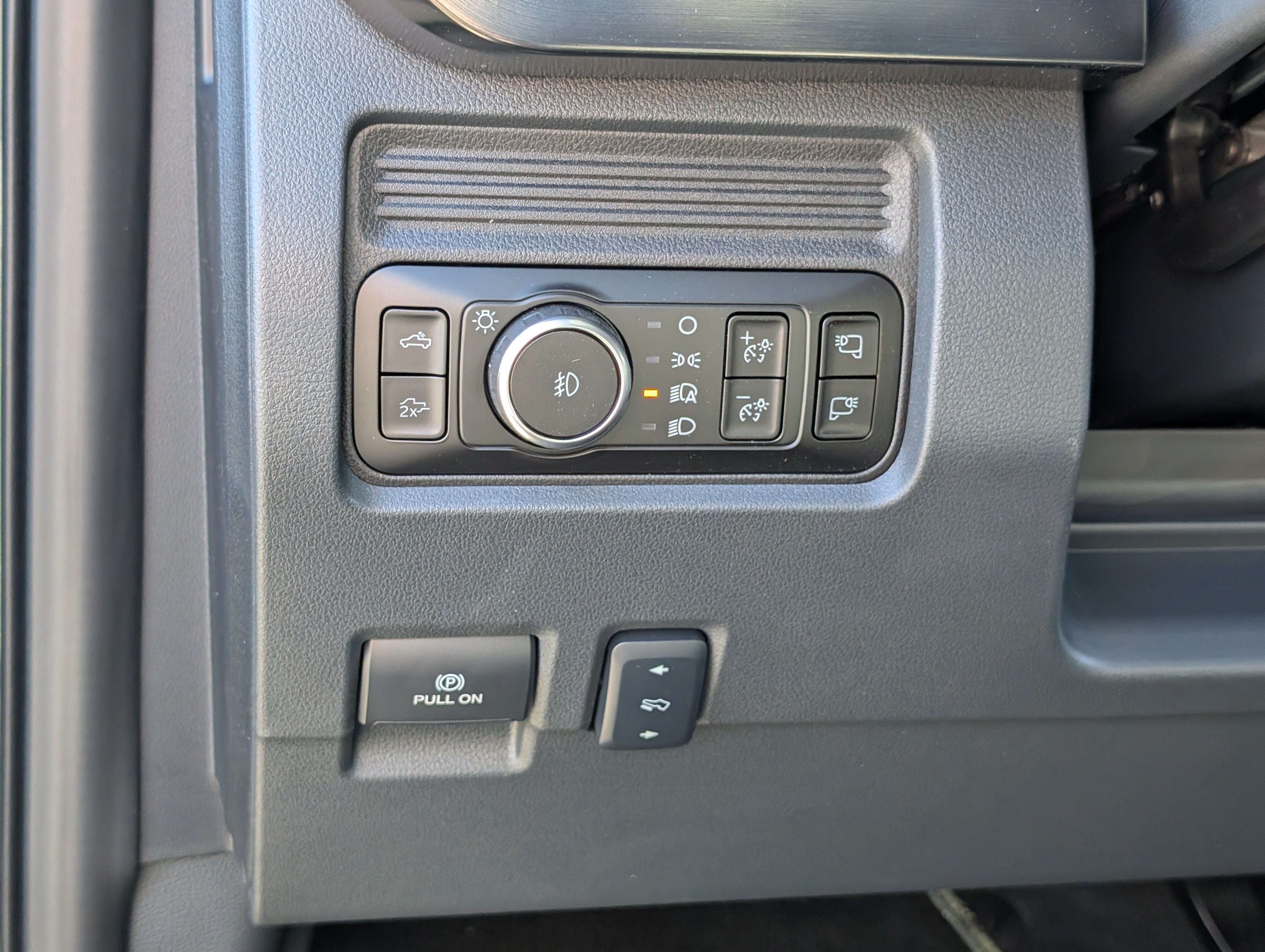 2027 Ford Super Duty F-250 SRW LARIAT