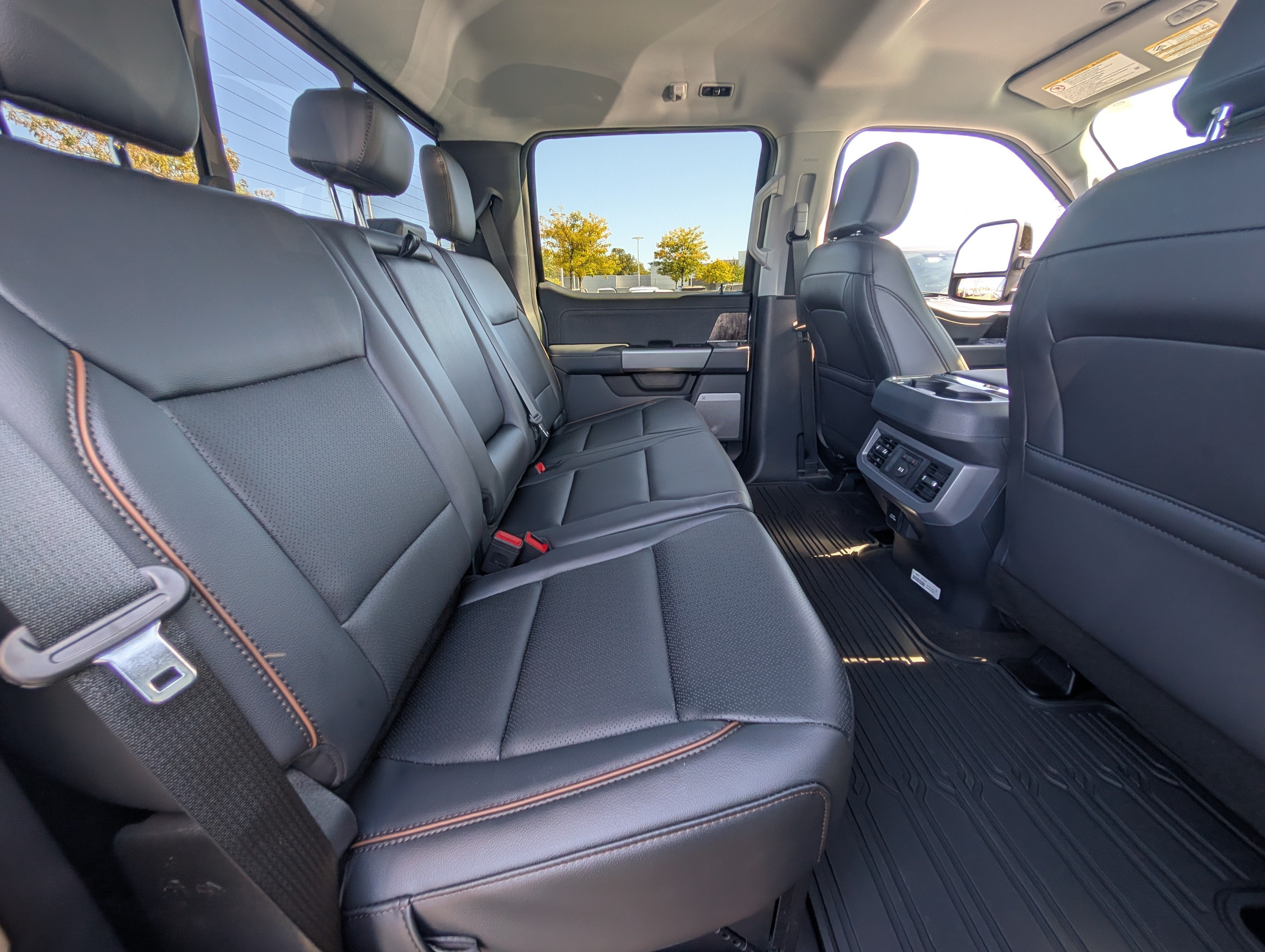 2027 Ford Super Duty F-250 SRW LARIAT