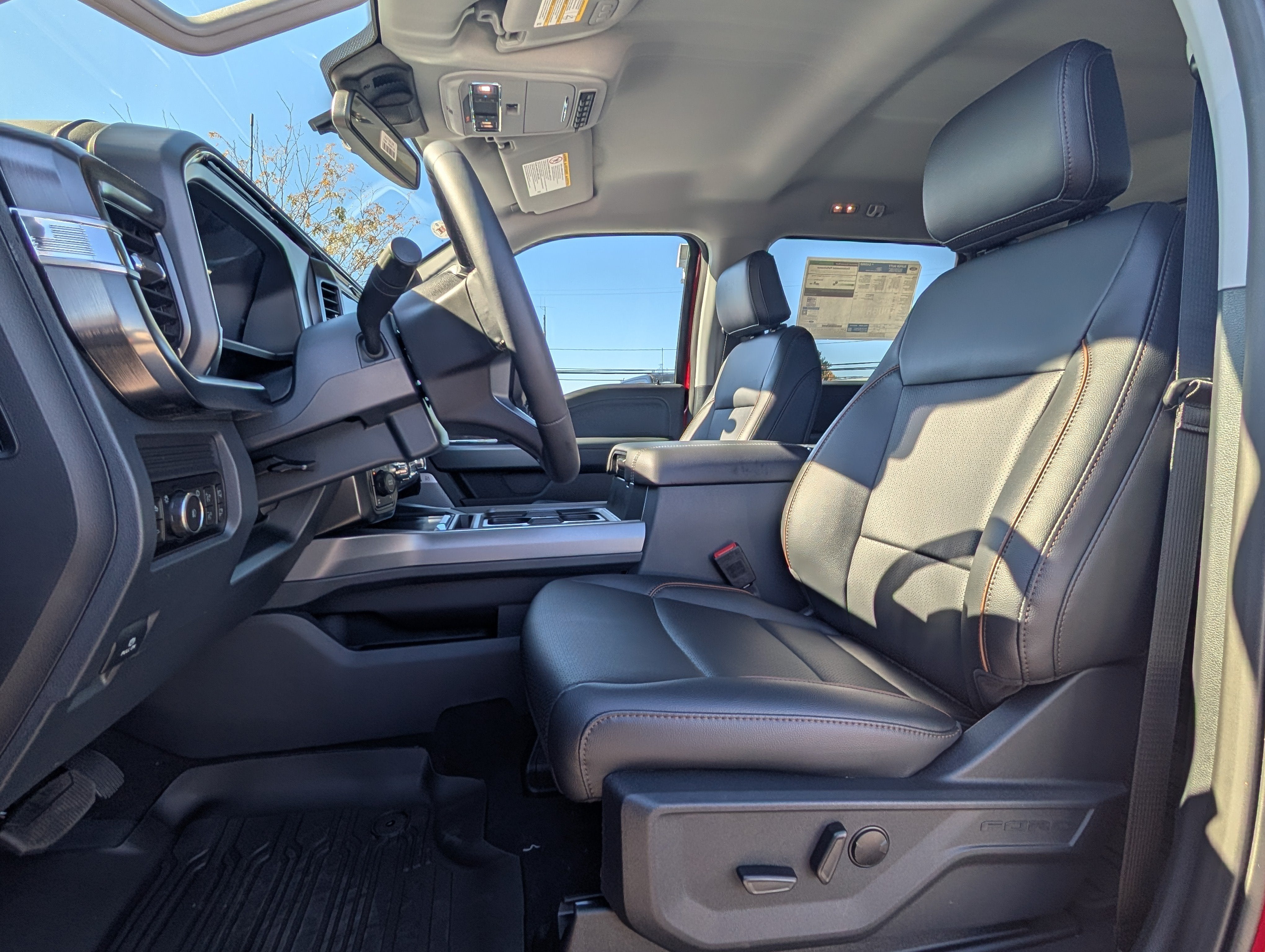 2027 Ford Super Duty F-250 SRW LARIAT