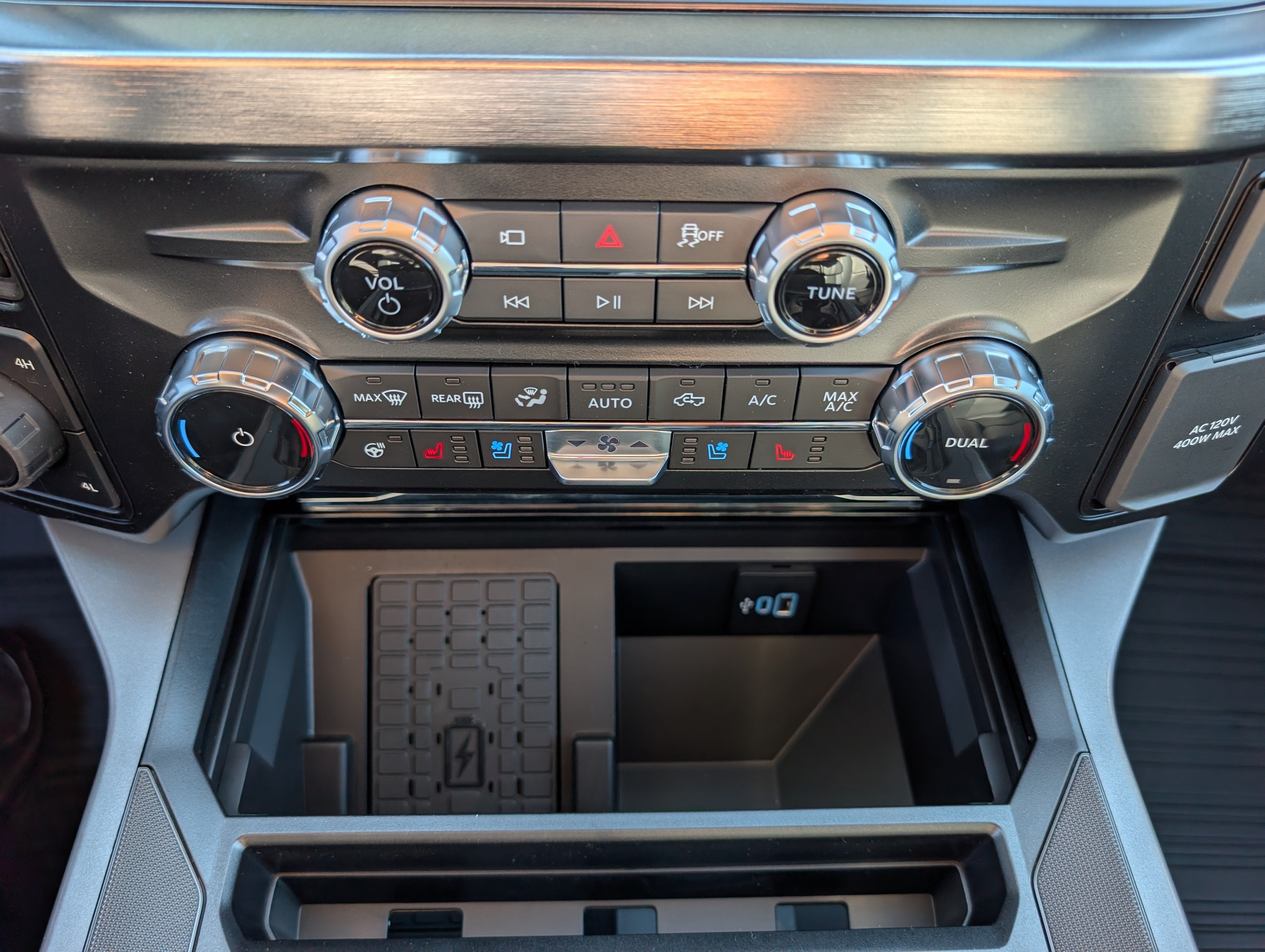 2027 Ford Super Duty F-250 SRW LARIAT