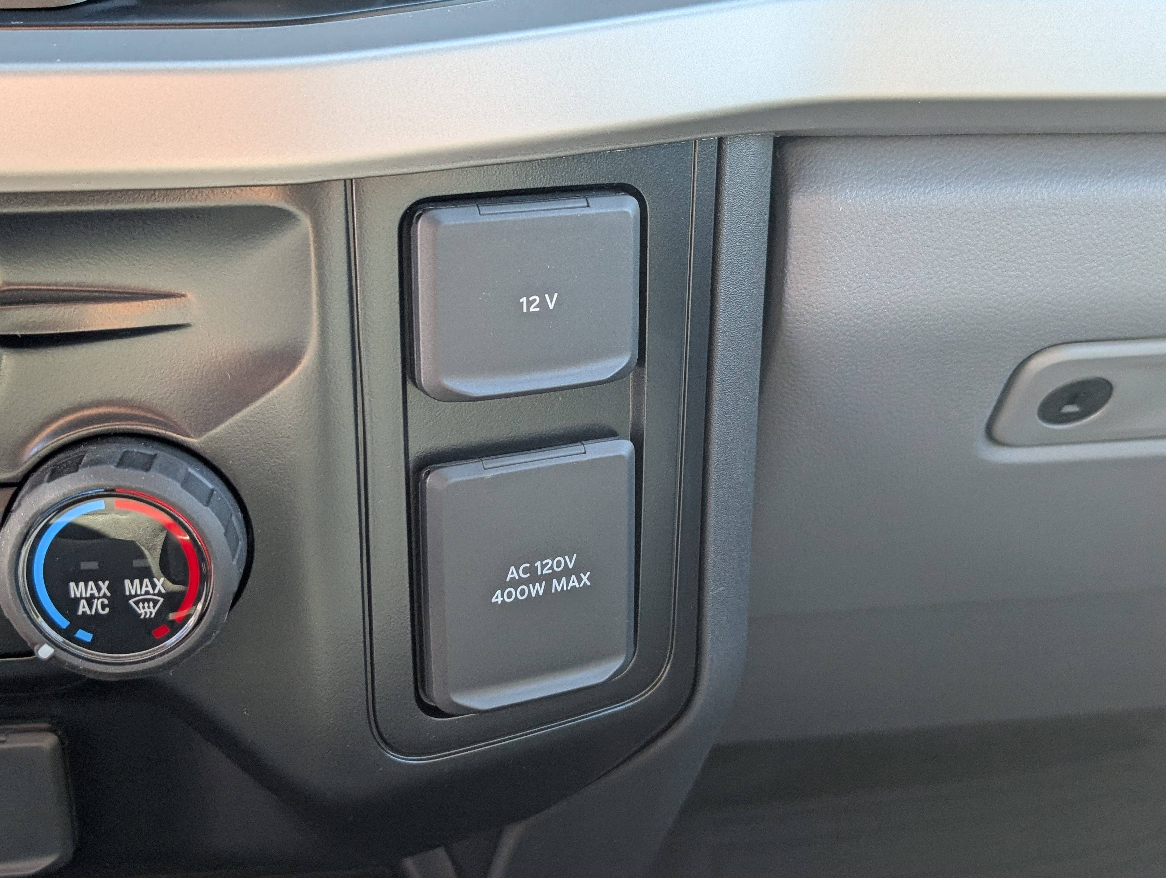 2027 Ford Super Duty F-250 SRW XLT