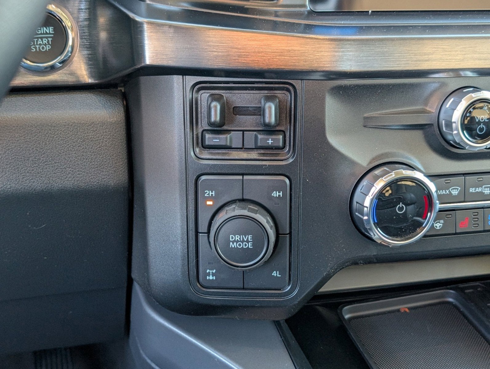 2025 Ford Super Duty F-250 SRW LARIAT