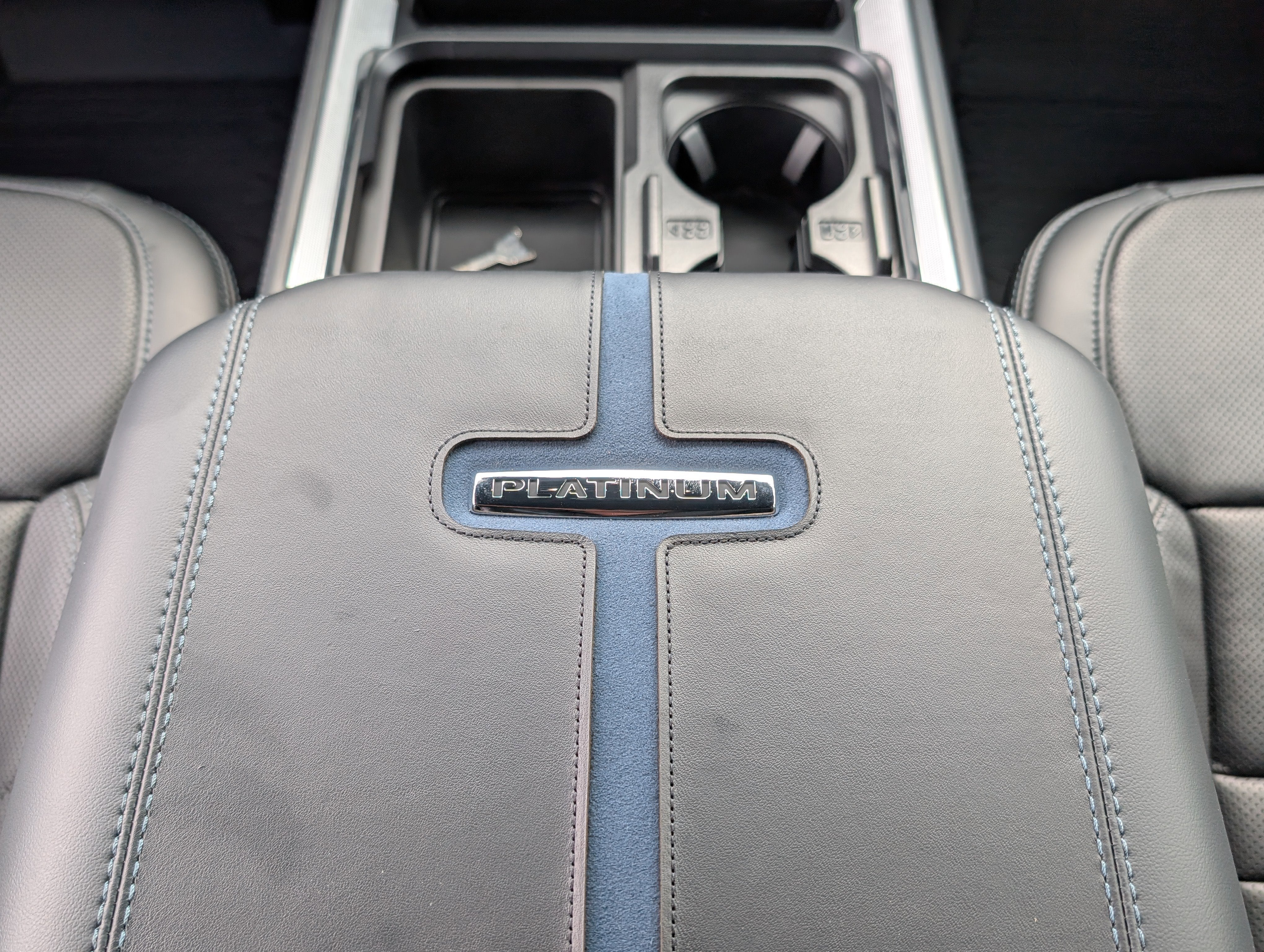 2026 Ford Super Duty F-350 SRW Platinum