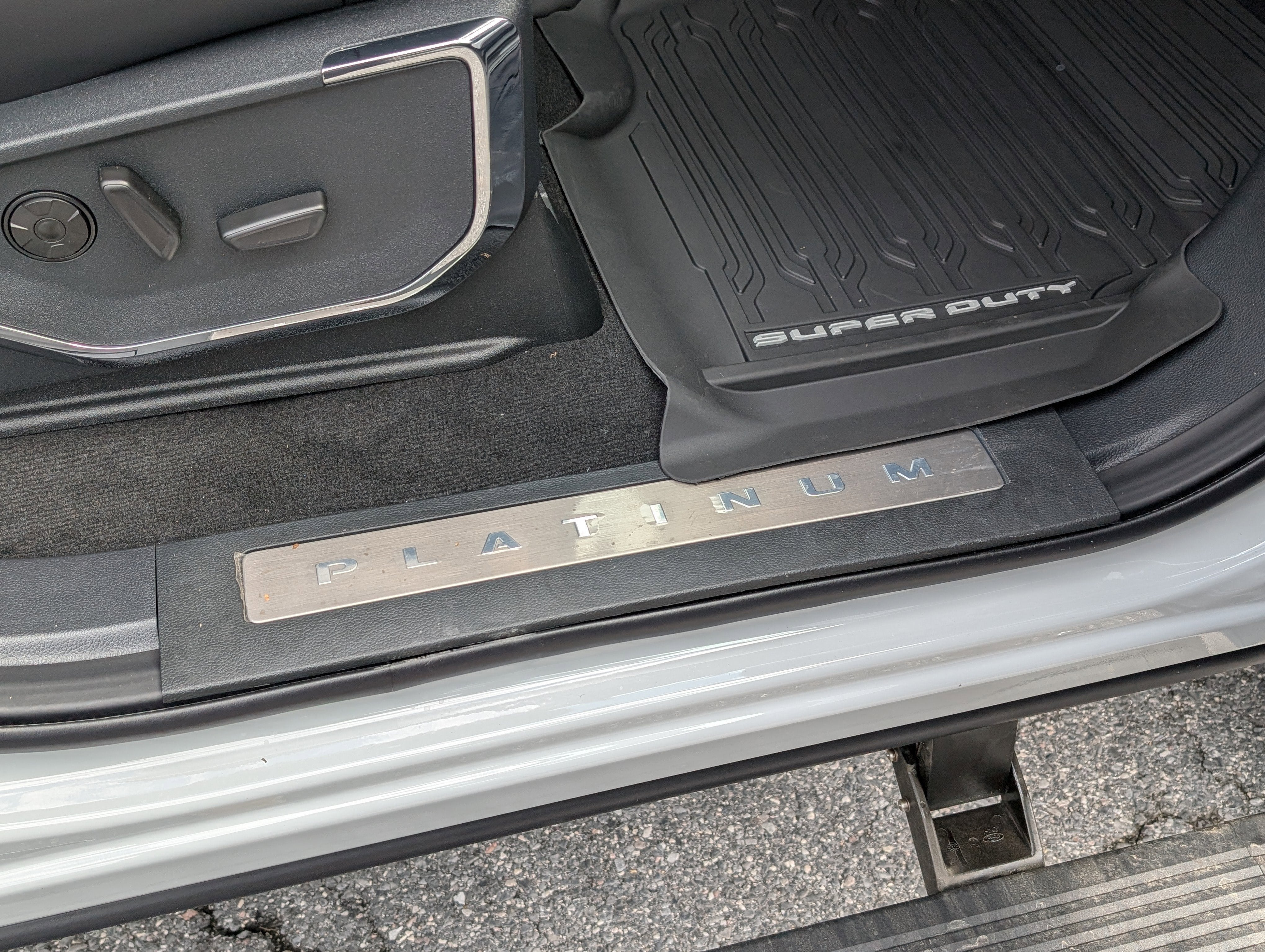 2026 Ford Super Duty F-350 SRW Platinum