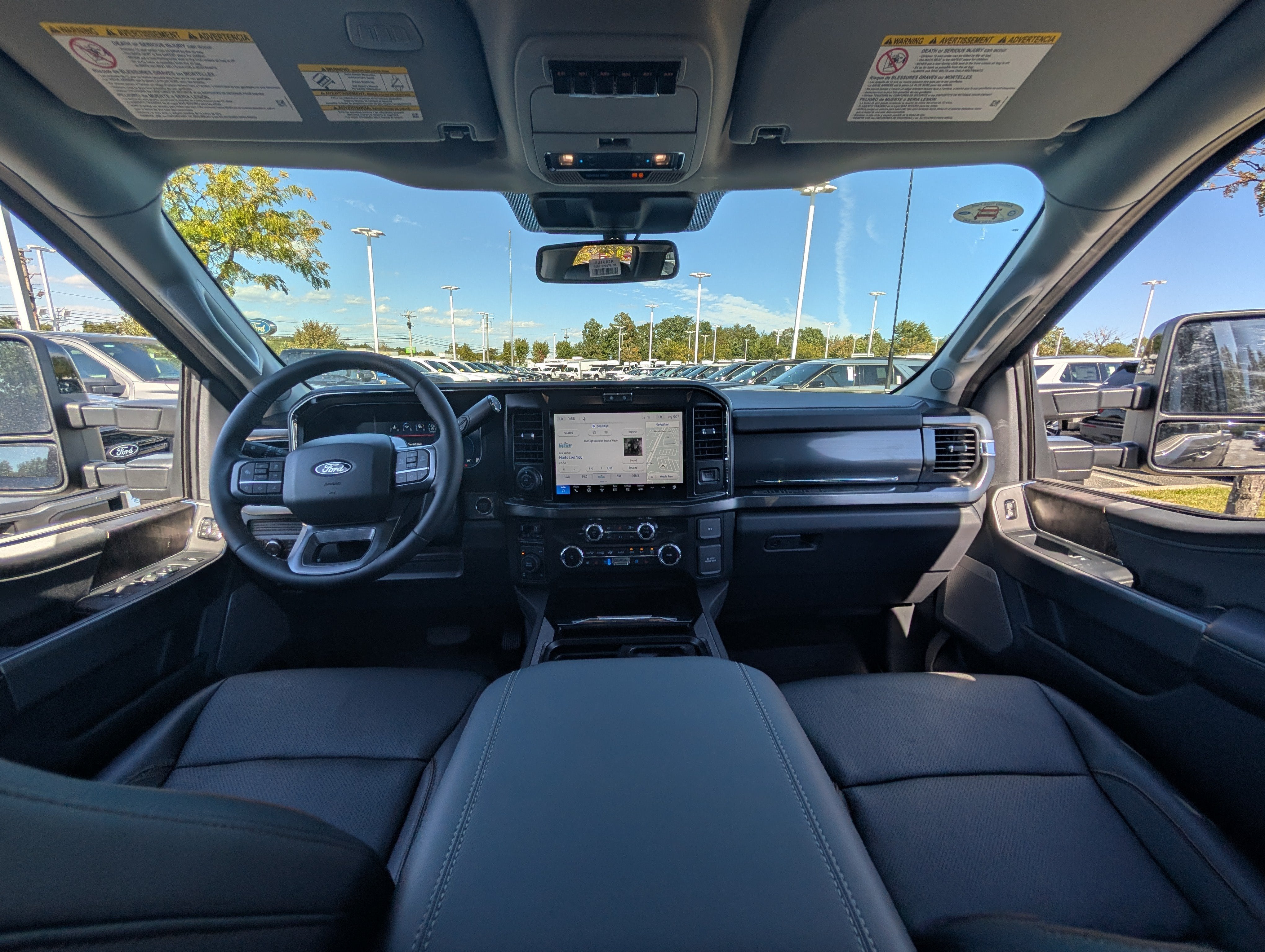 2027 Ford Super Duty F-350 SRW LARIAT