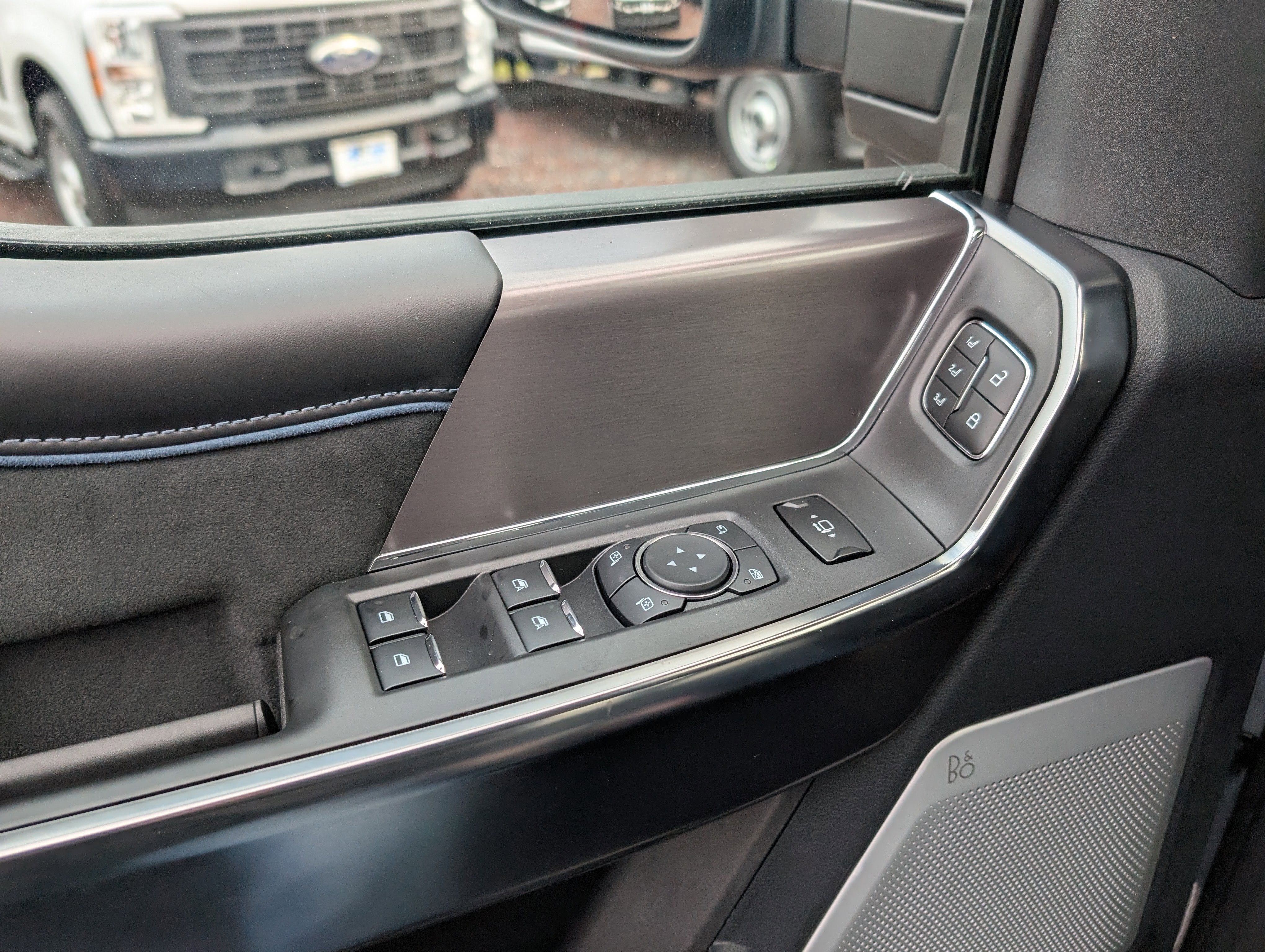 2026 Ford Super Duty F-350 SRW Platinum