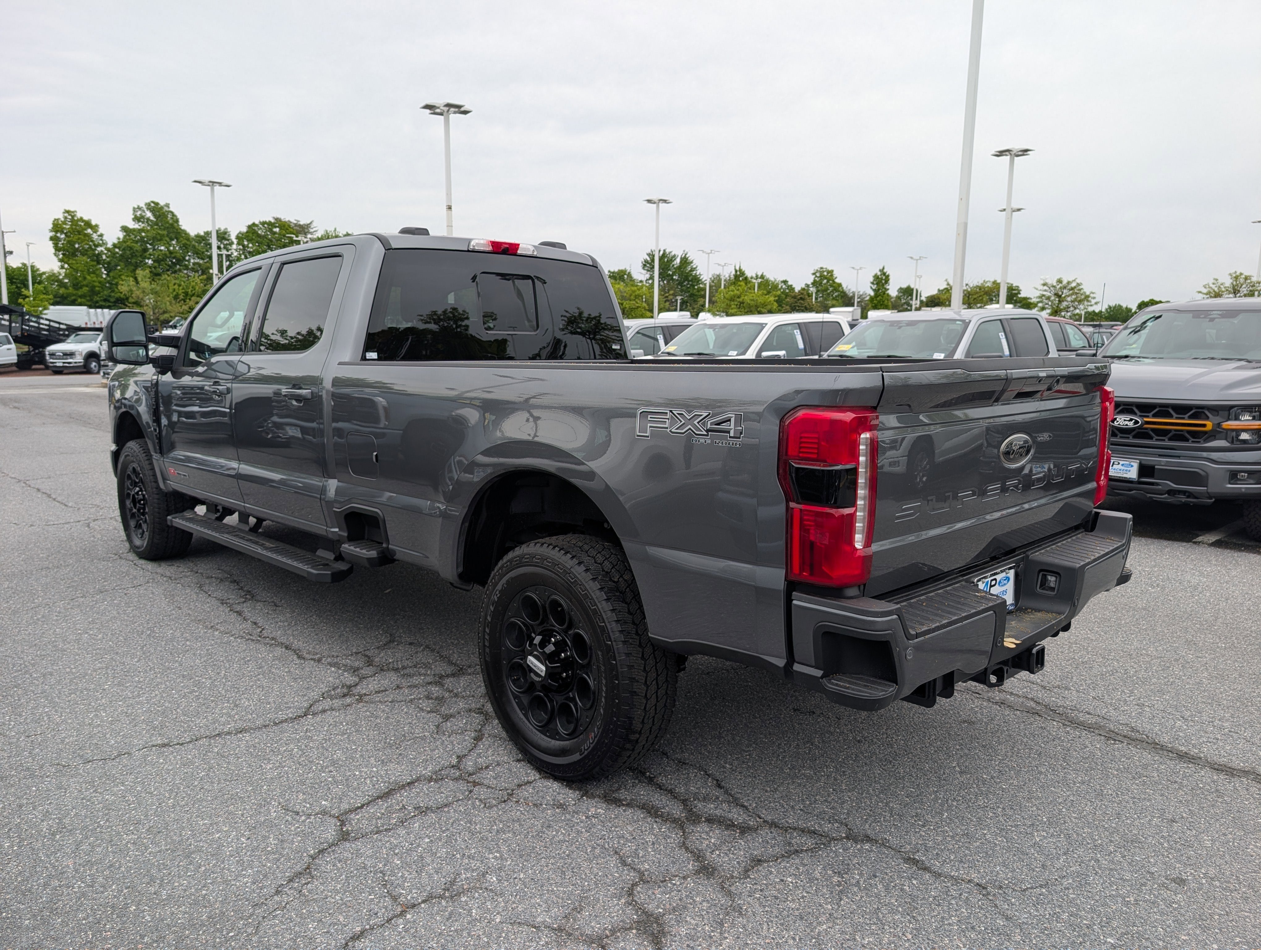 2026 Ford Super Duty F-350 SRW LARIAT