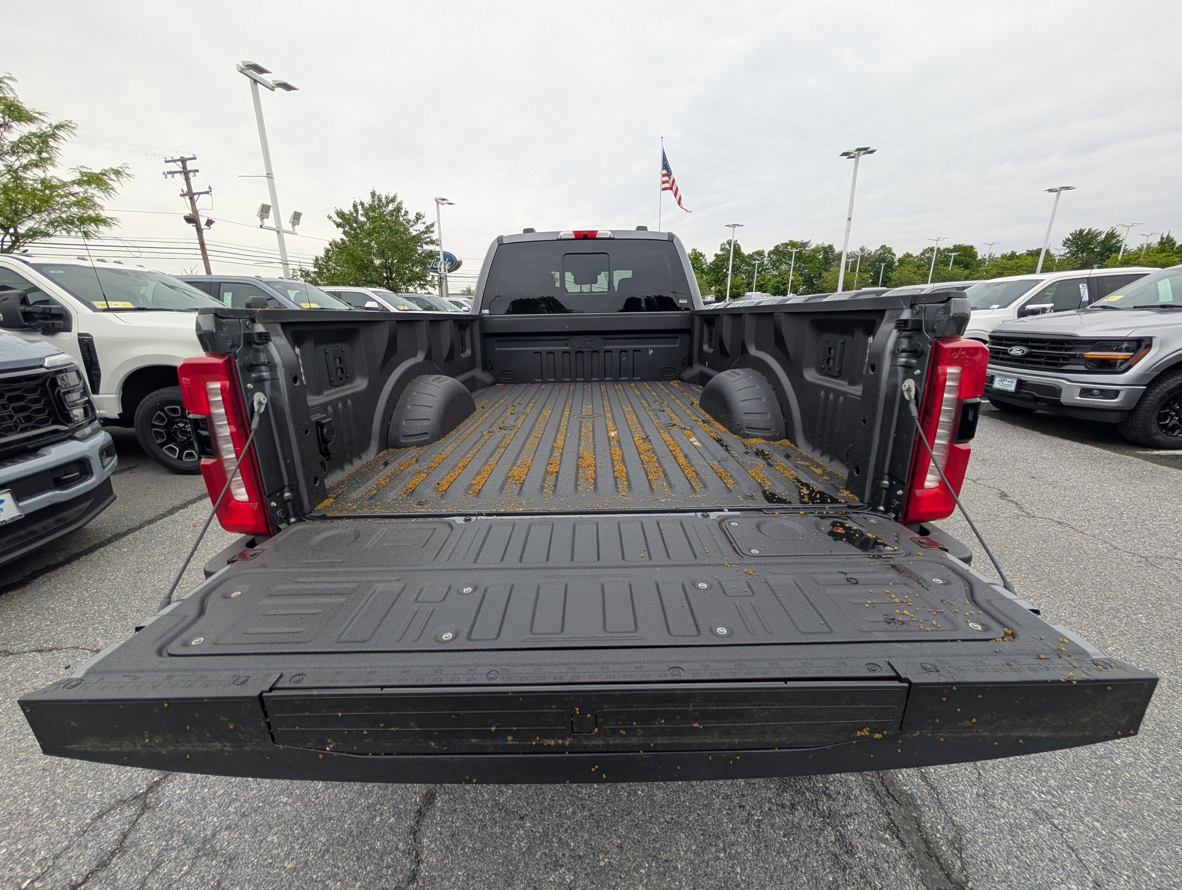2026 Ford Super Duty F-350 SRW LARIAT