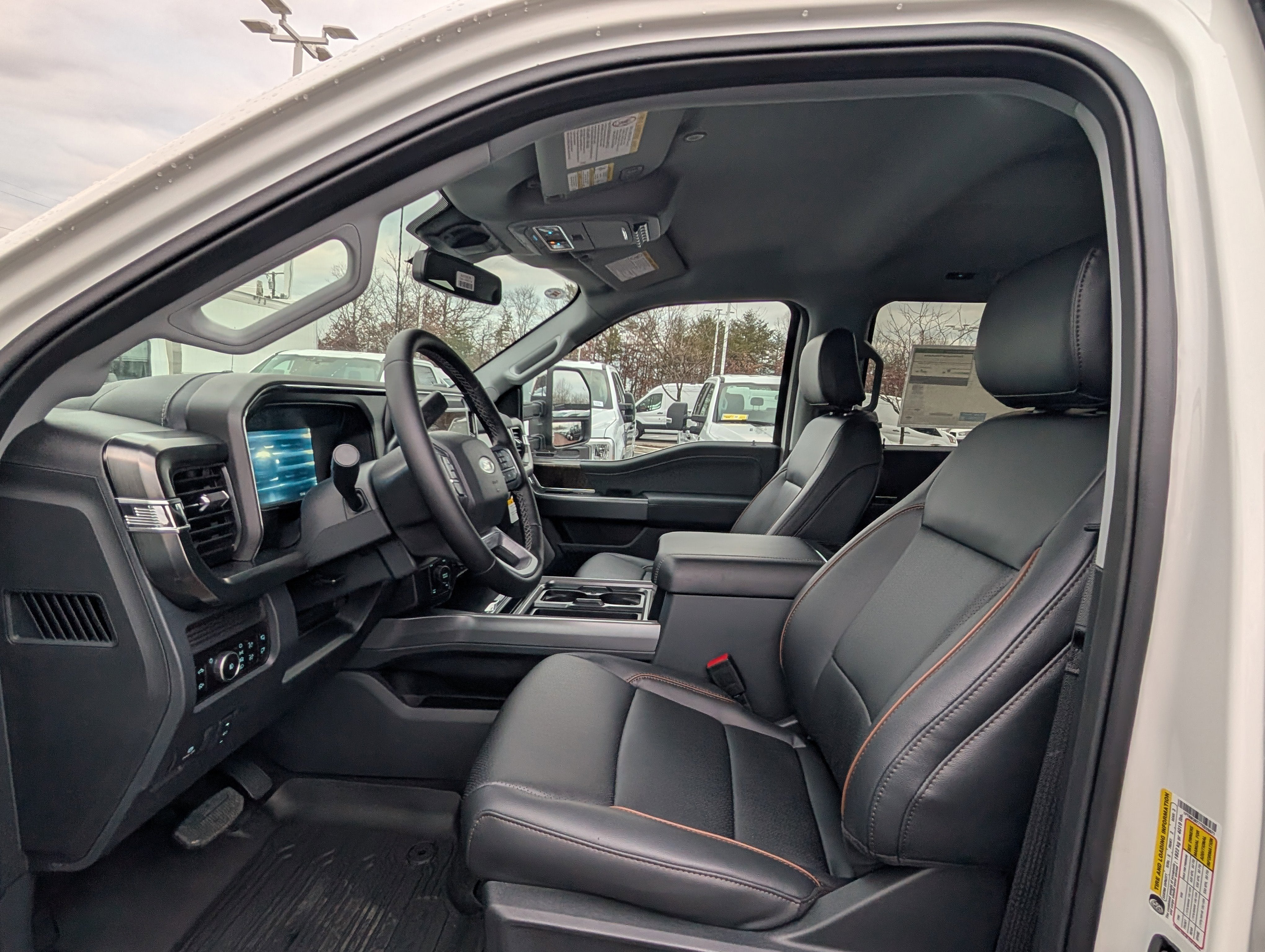 2026 Ford Super Duty F-350 SRW LARIAT