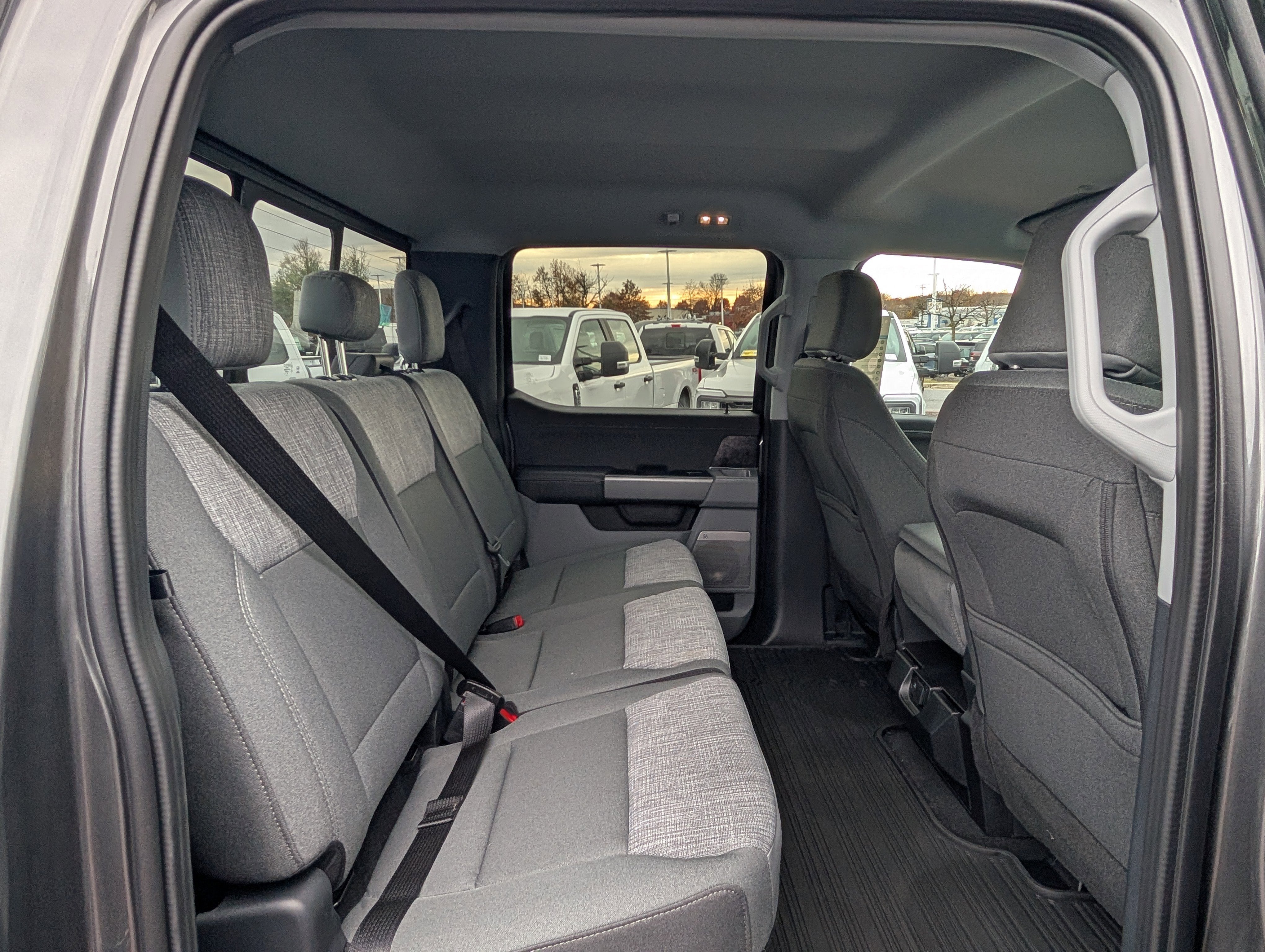 2026 Ford Super Duty F-350 SRW XLT