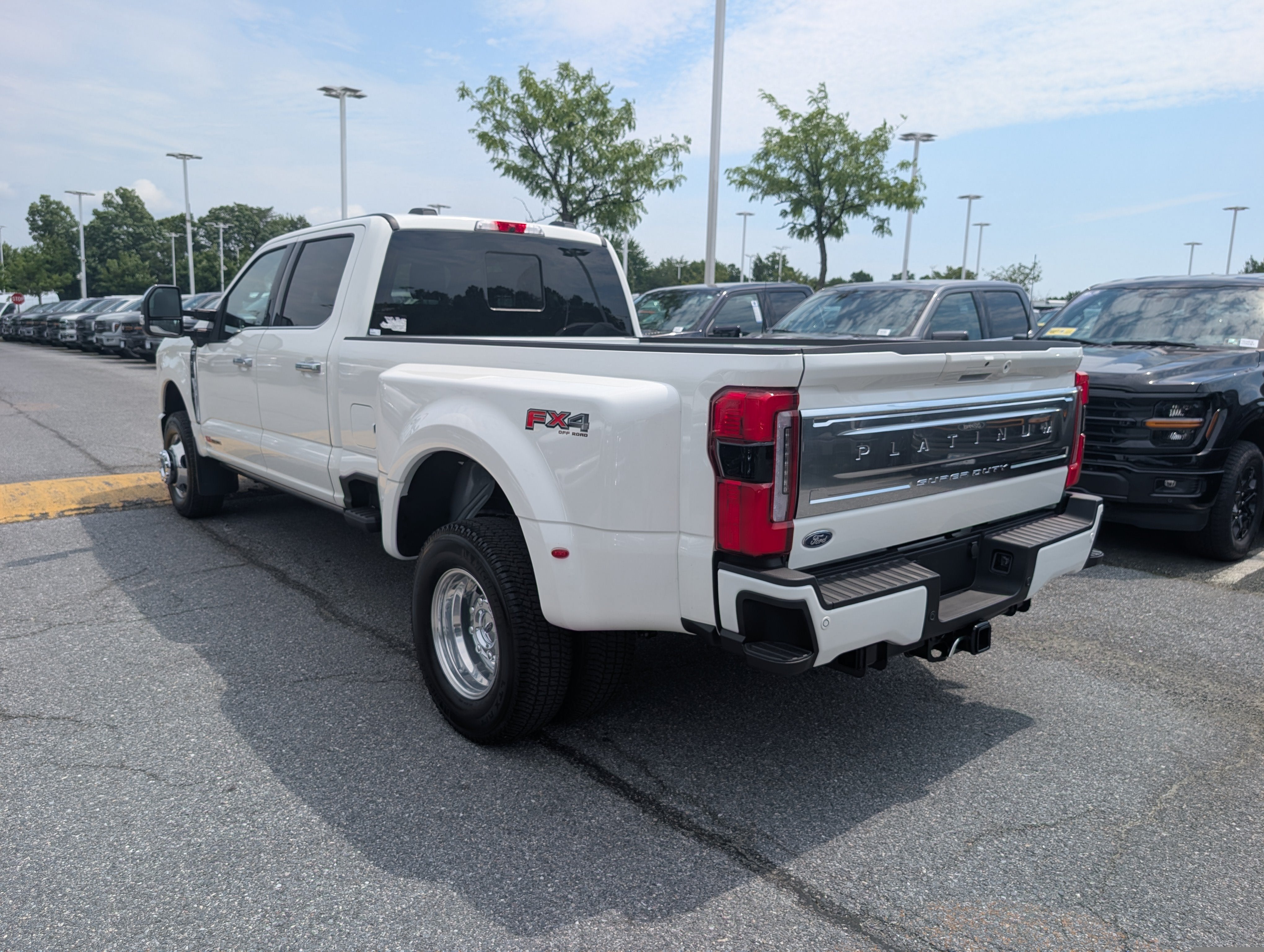 2026 Ford Super Duty F-350 DRW Platinum