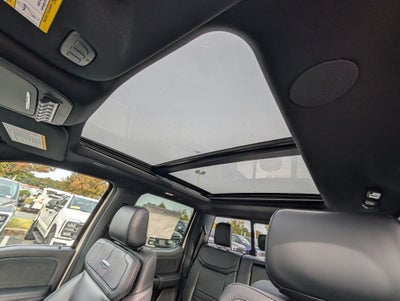 2027 Ford Super Duty F-350 DRW Platinum