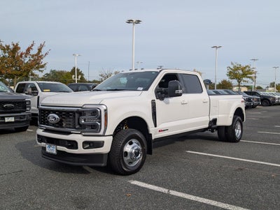 2027 Ford Super Duty F-350 DRW Platinum