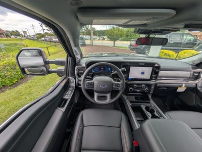 2026 Ford Super Duty F-350 DRW LARIAT
