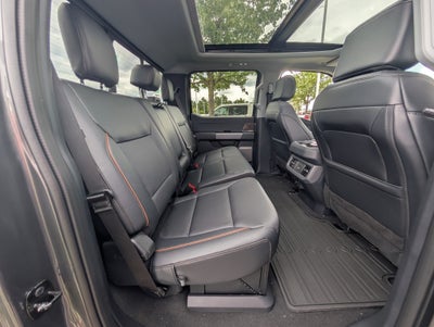 2026 Ford Super Duty F-350 DRW LARIAT