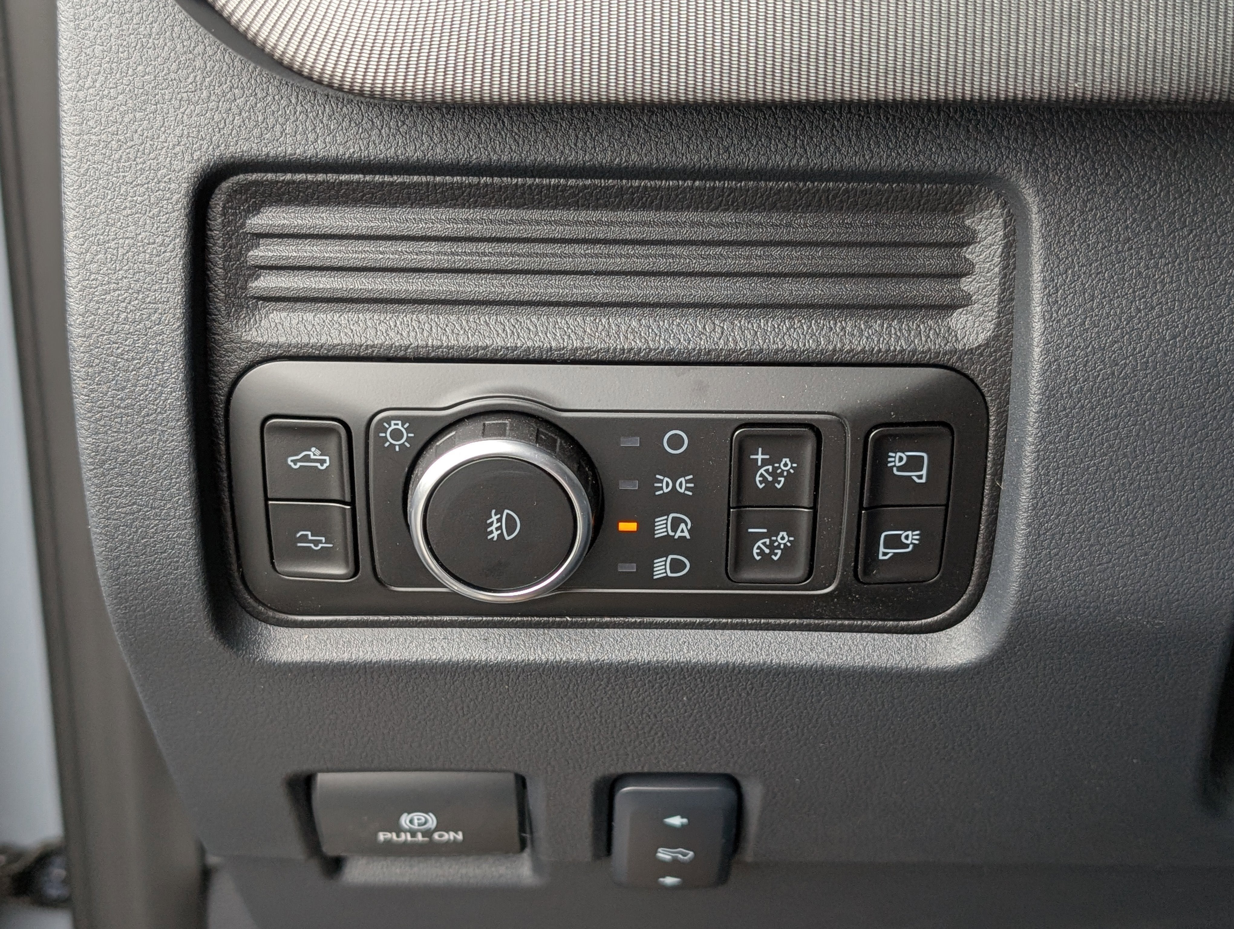 2026 Ford Super Duty F-350 DRW Platinum