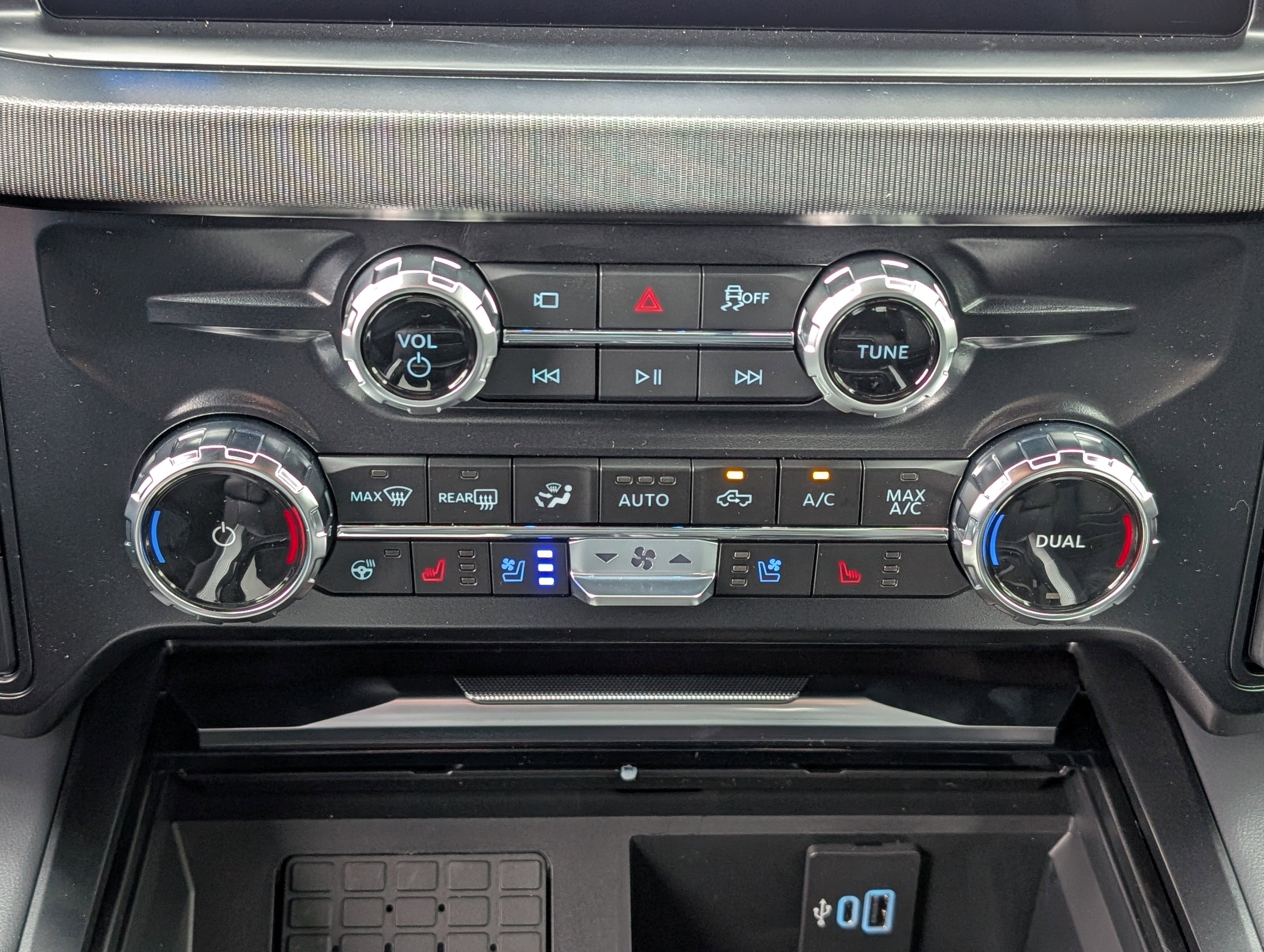 2026 Ford Super Duty F-350 DRW Platinum