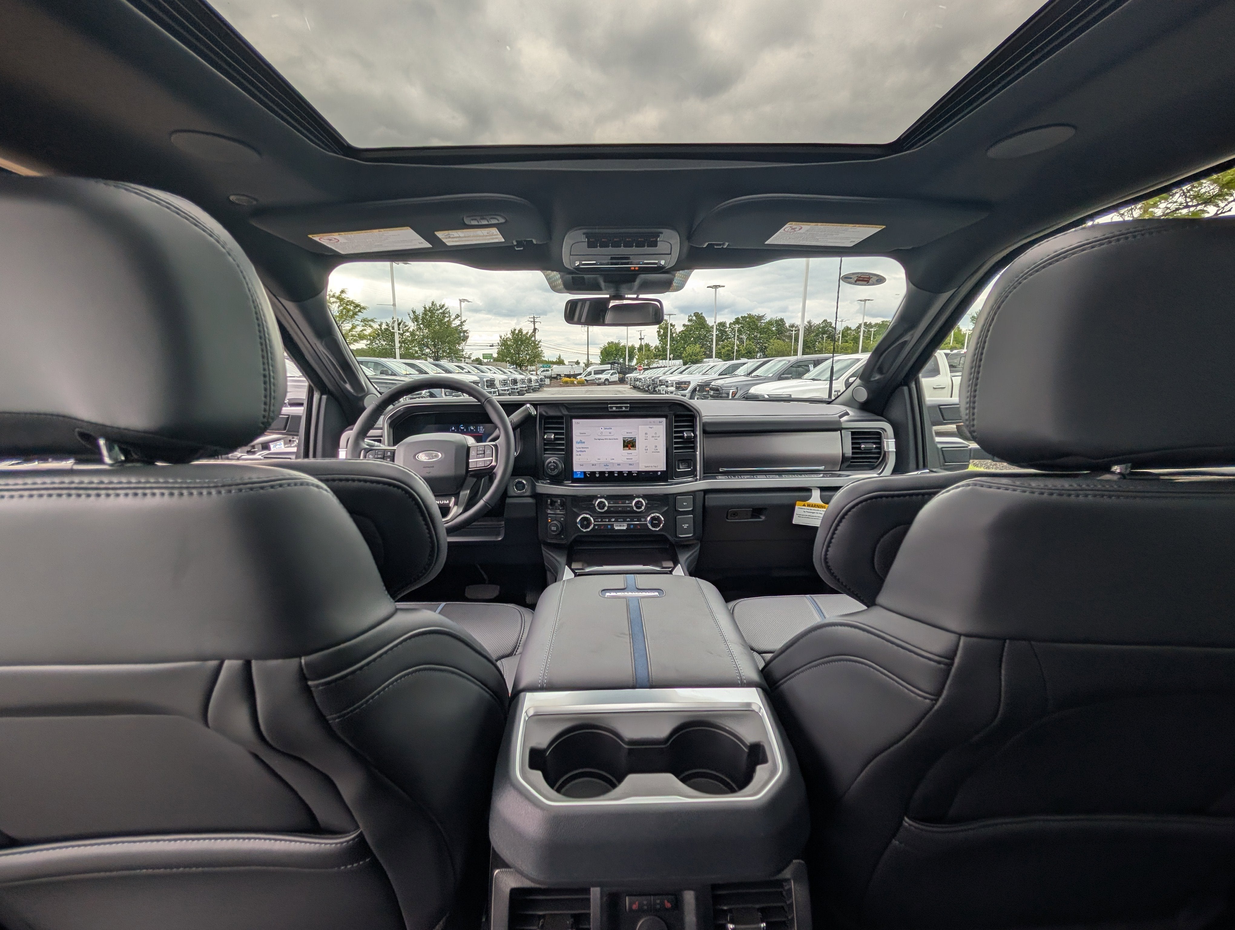 2026 Ford Super Duty F-350 DRW Platinum