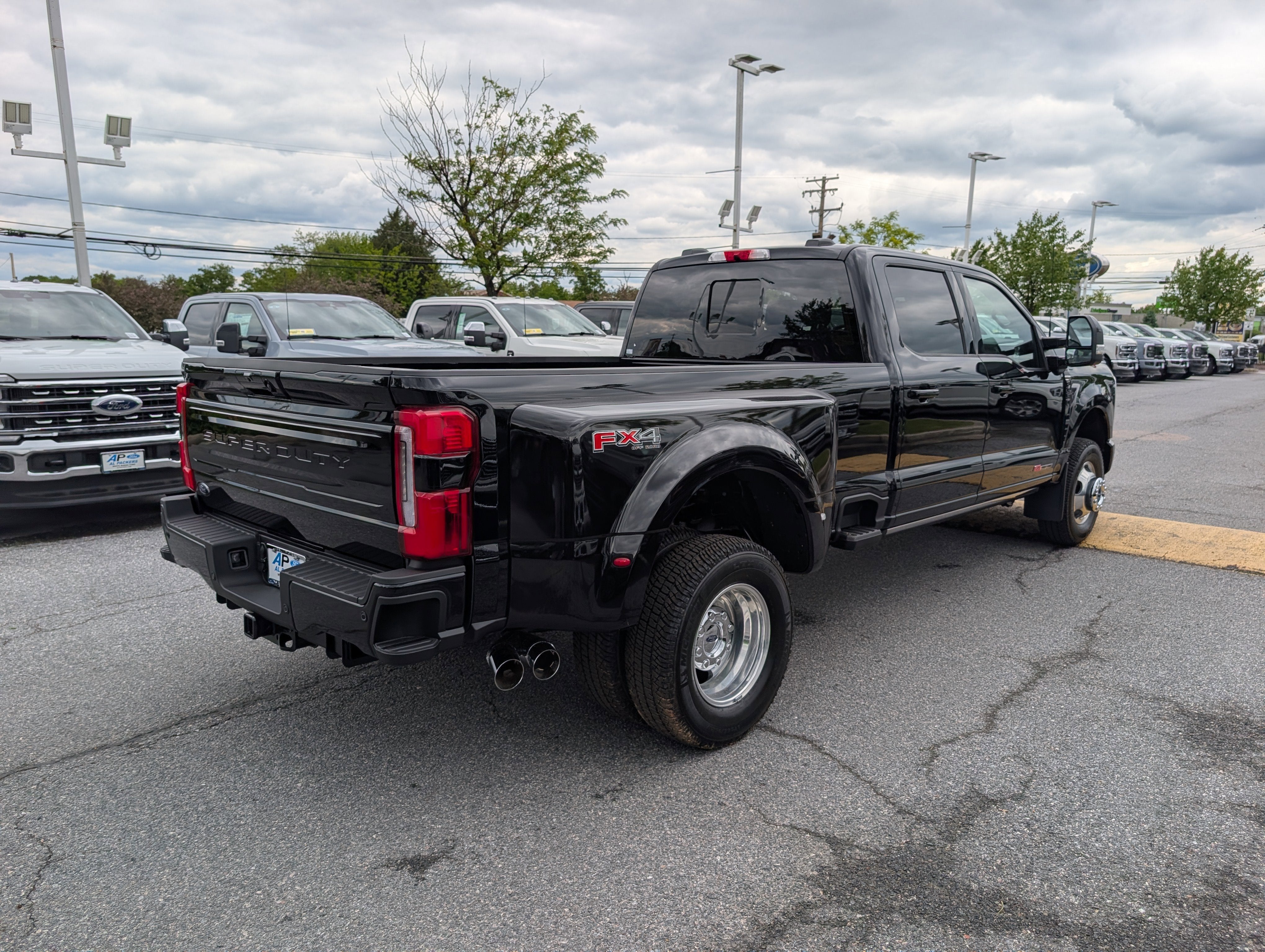 2026 Ford Super Duty F-350 DRW Platinum