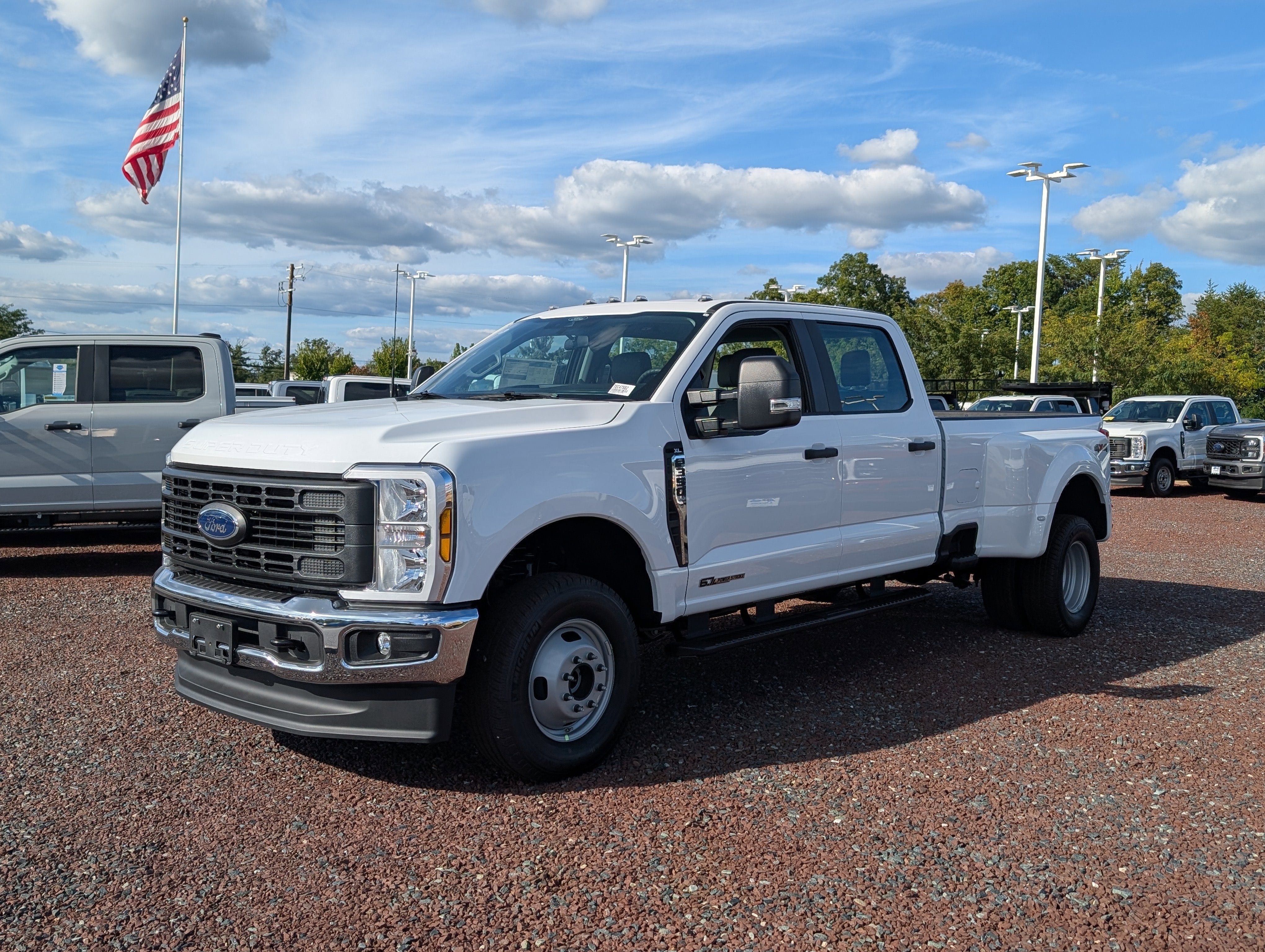 2026 Ford Super Duty F-350 DRW XL