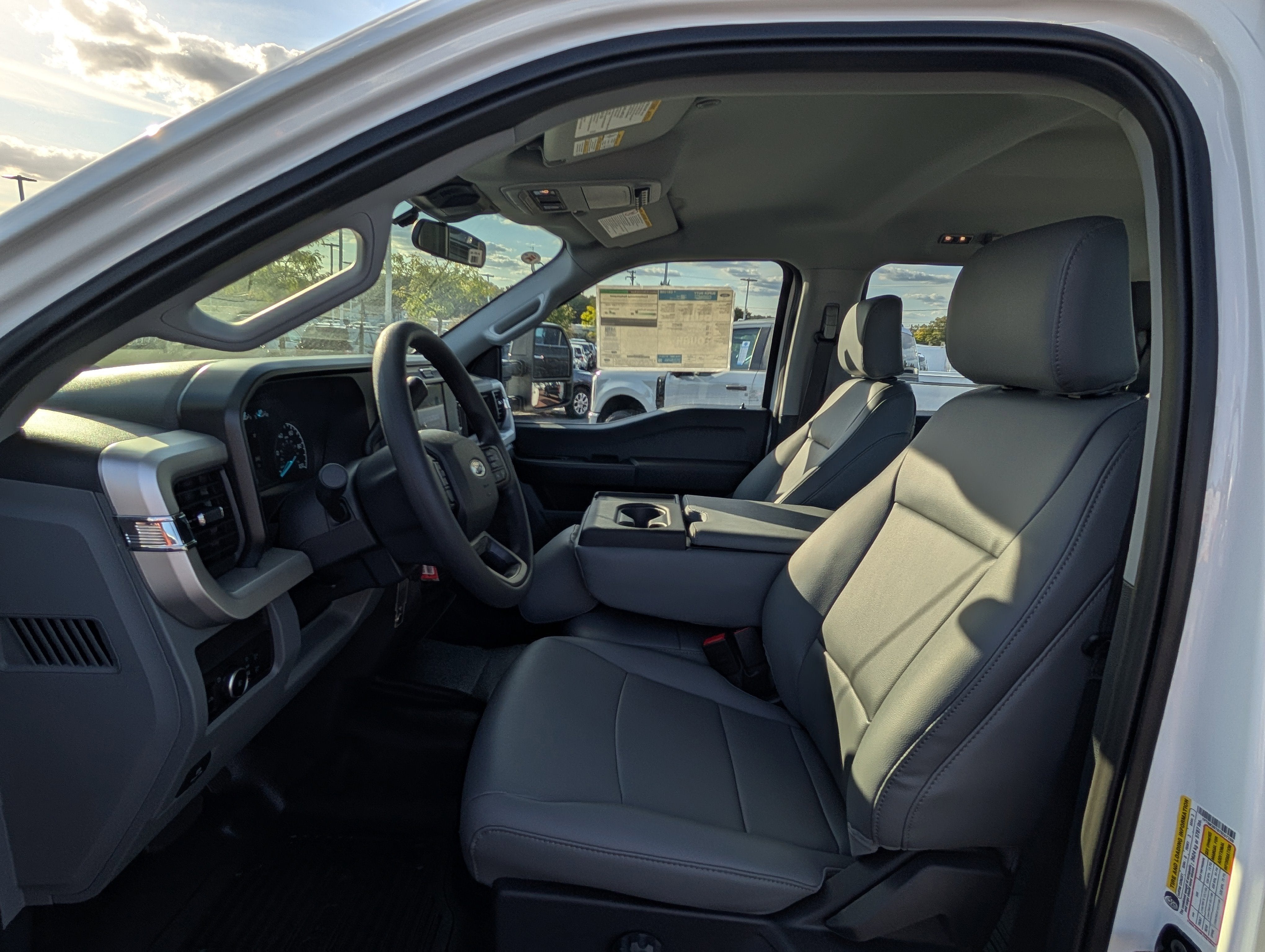 2026 Ford Super Duty F-350 DRW XL