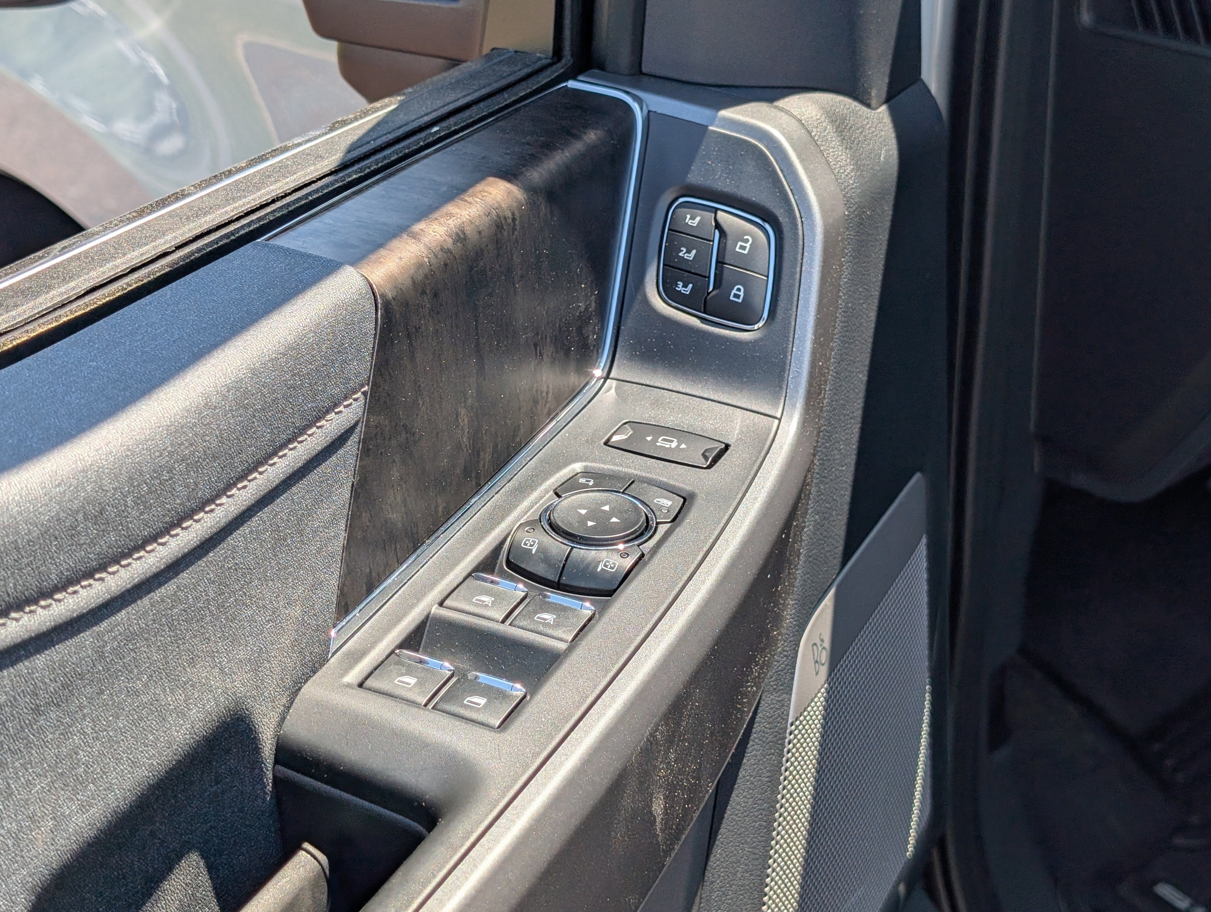 2026 Ford Super Duty F-350 DRW LARIAT