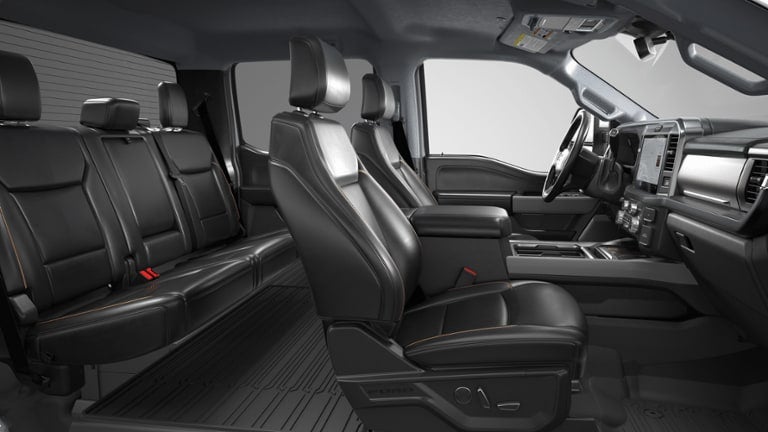 2026 Ford Super Duty F-350 DRW LARIAT