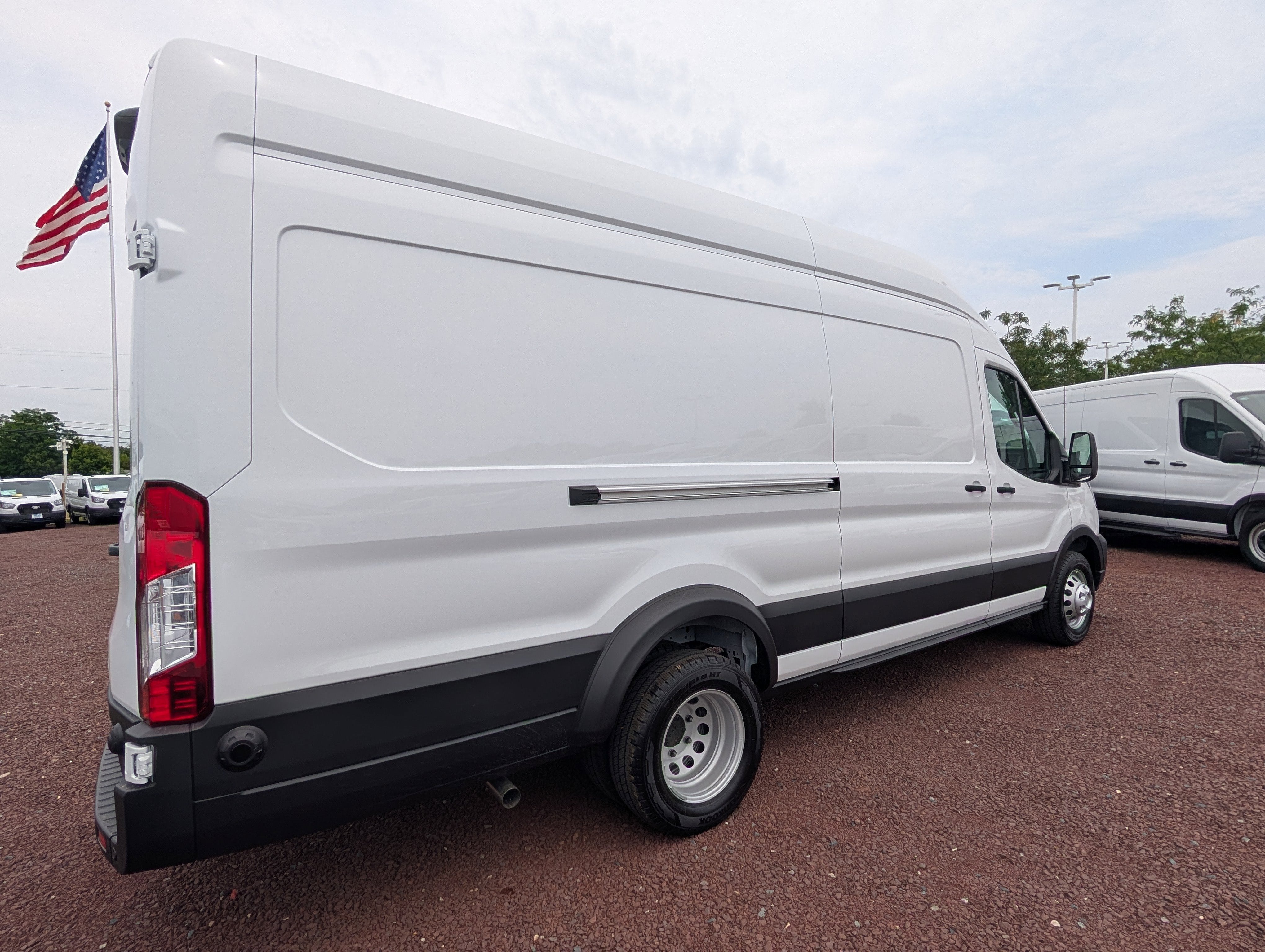 2026 Ford Transit Cargo Van Base