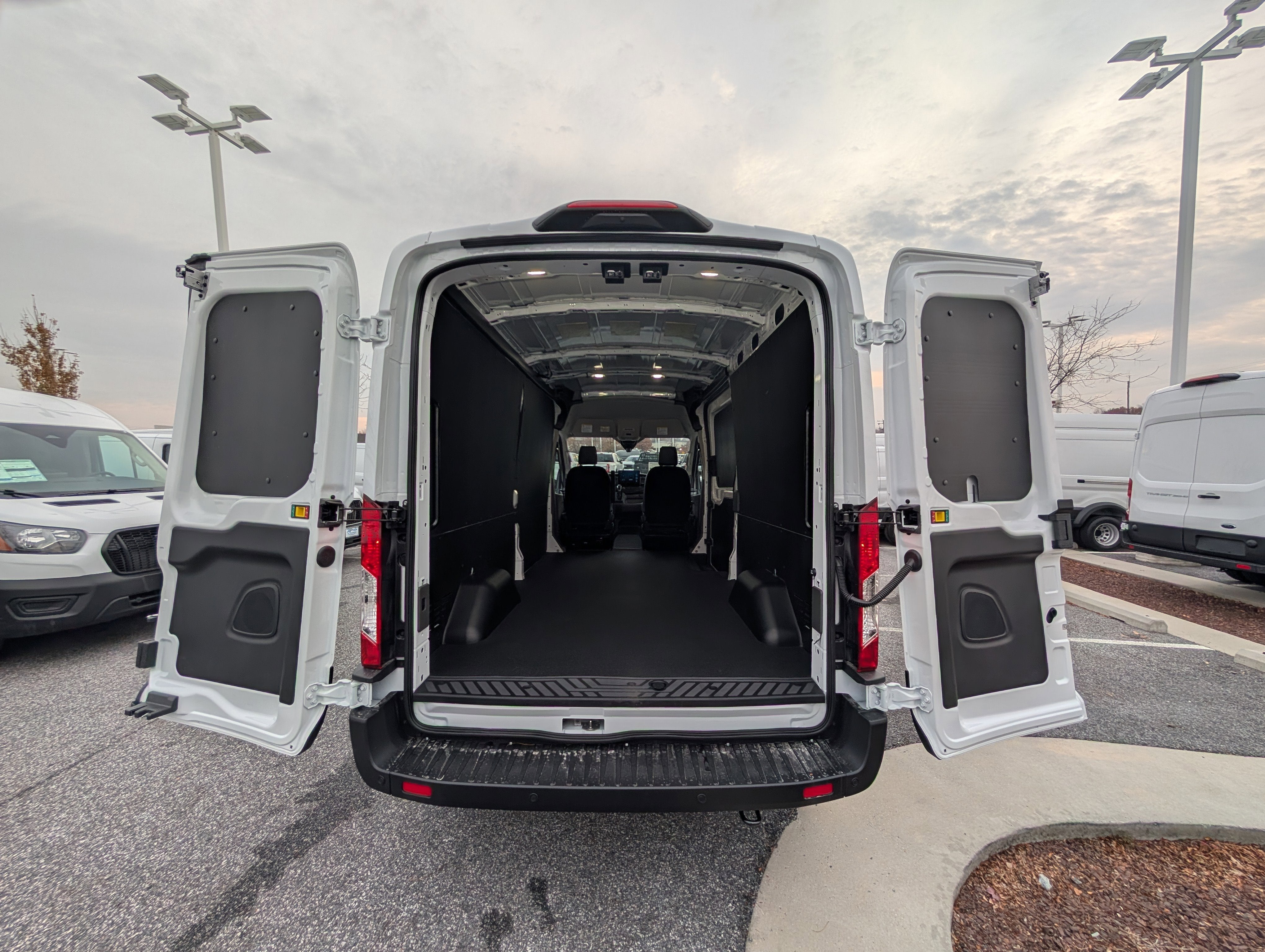 2026 Ford Transit Cargo Van Base