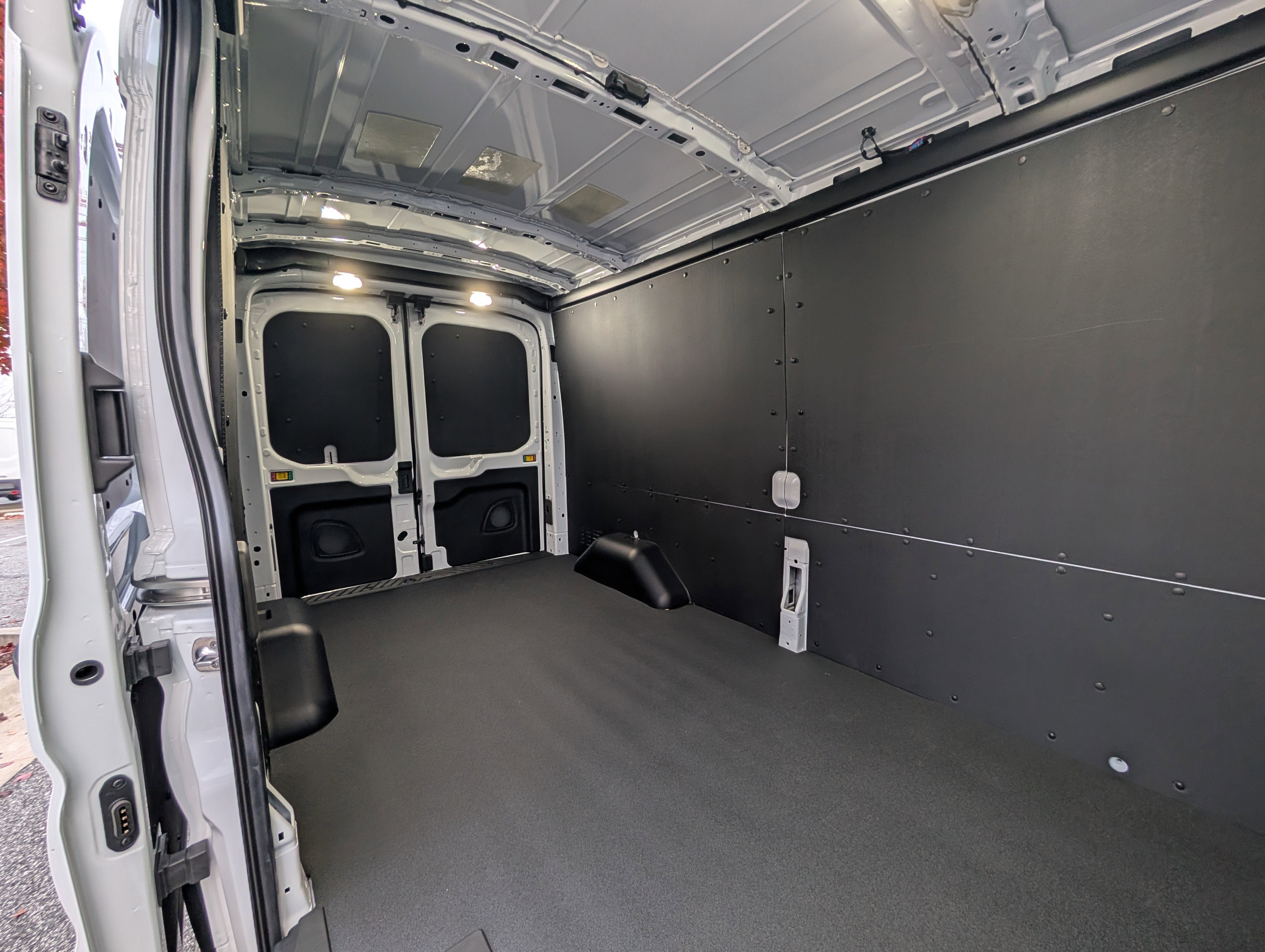 2026 Ford Transit Cargo Van Base