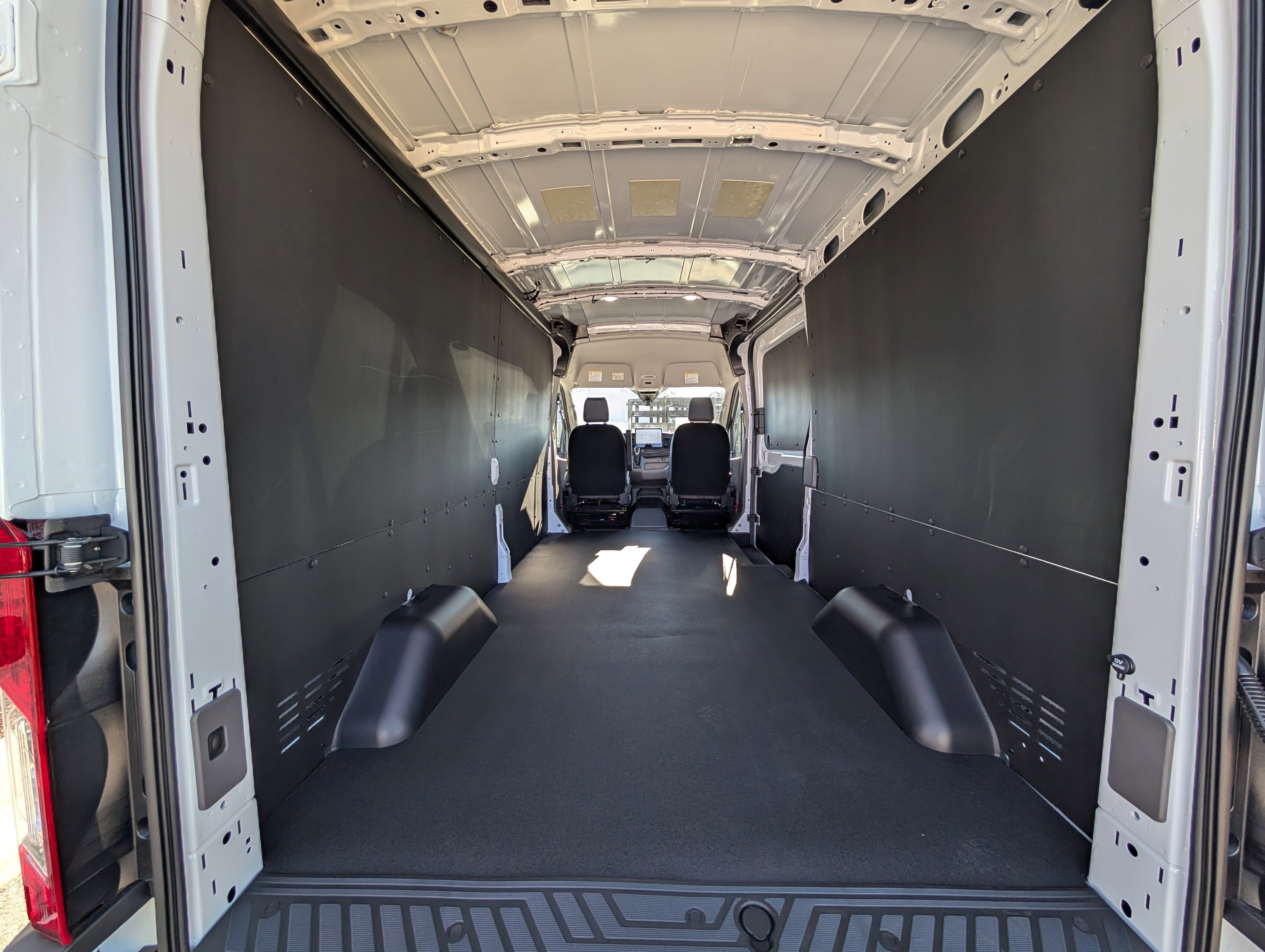 2026 Ford Transit Cargo Van Base