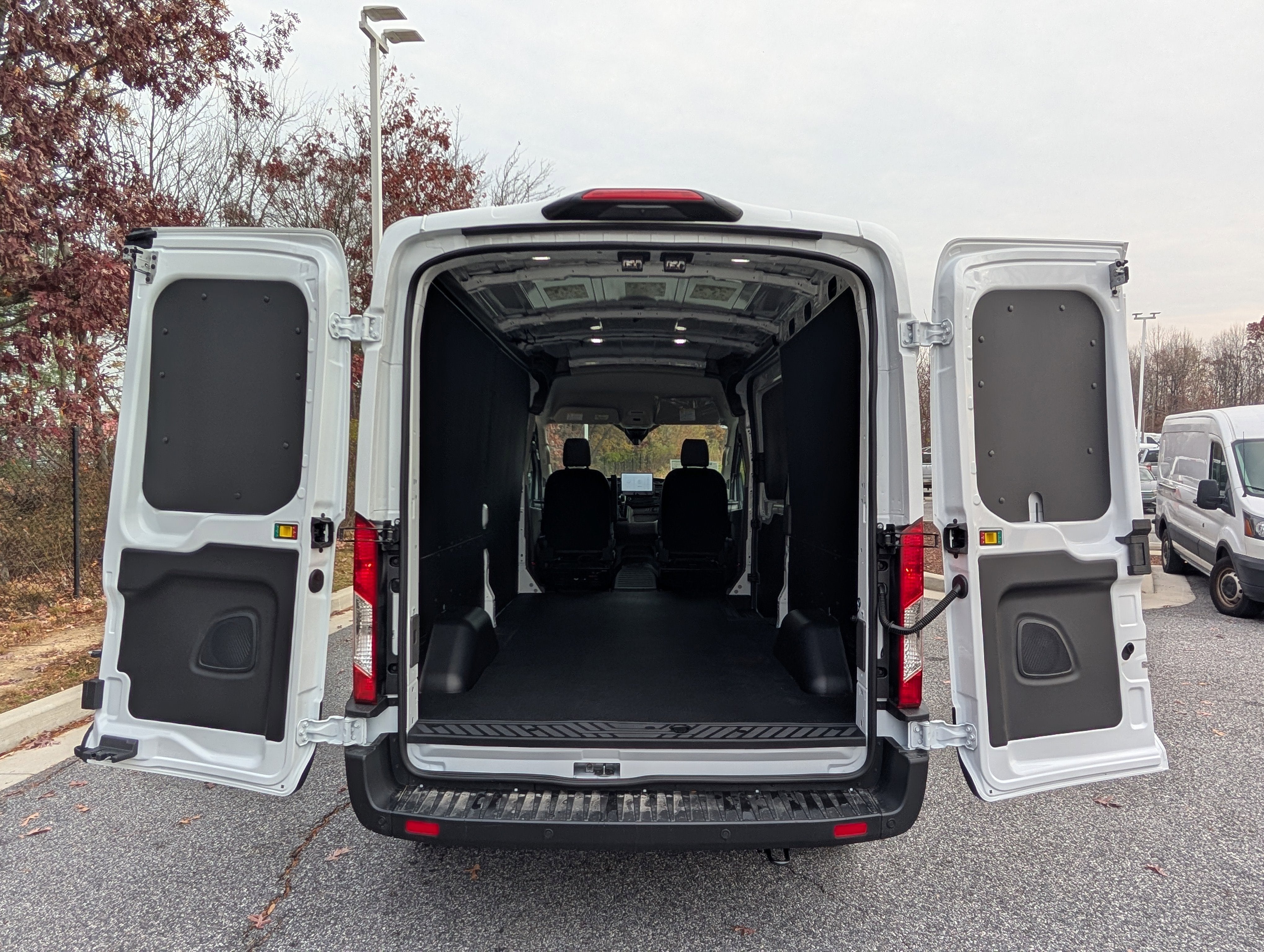 2026 Ford Transit Cargo Van Base