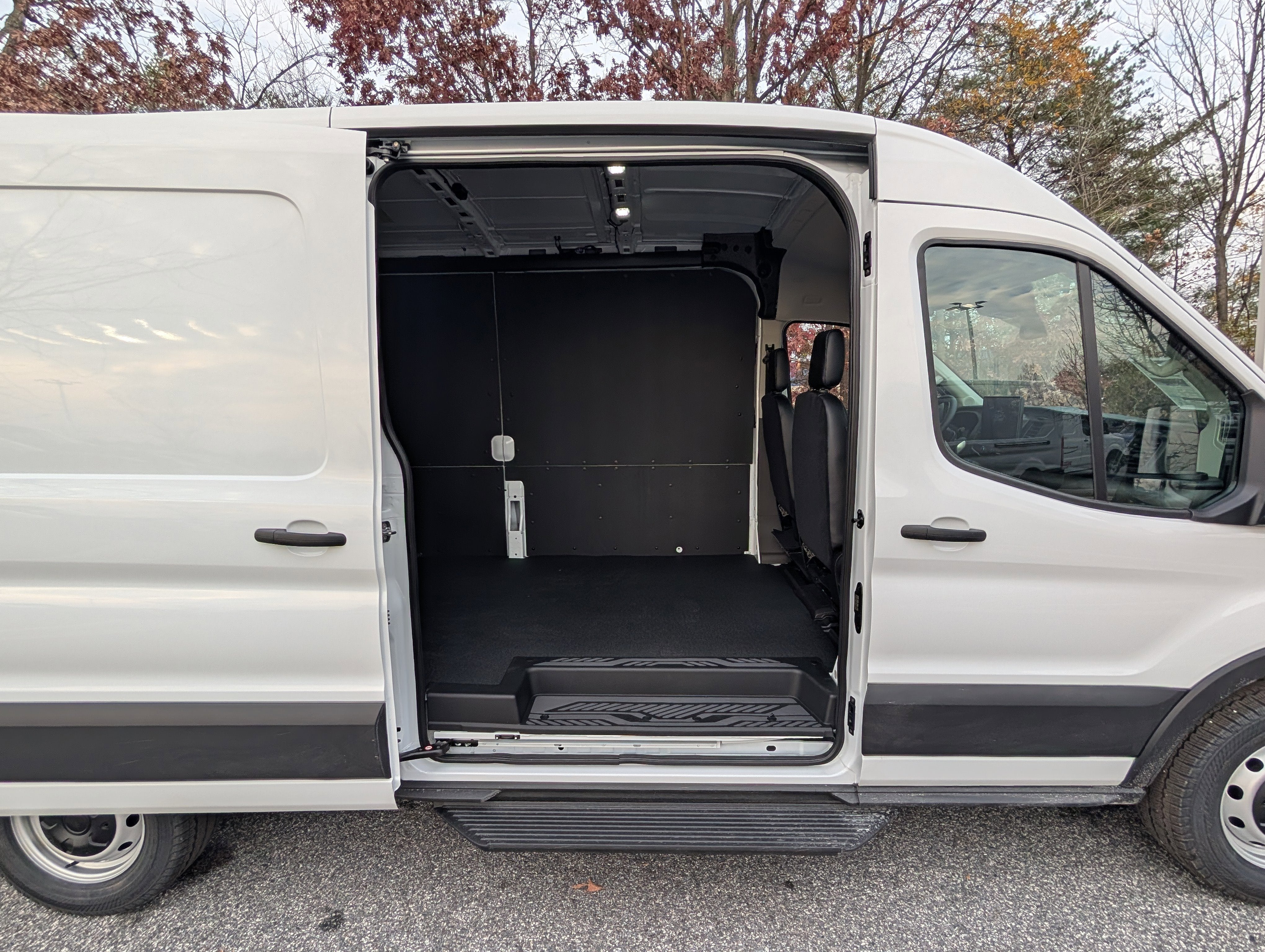 2026 Ford Transit Cargo Van Base