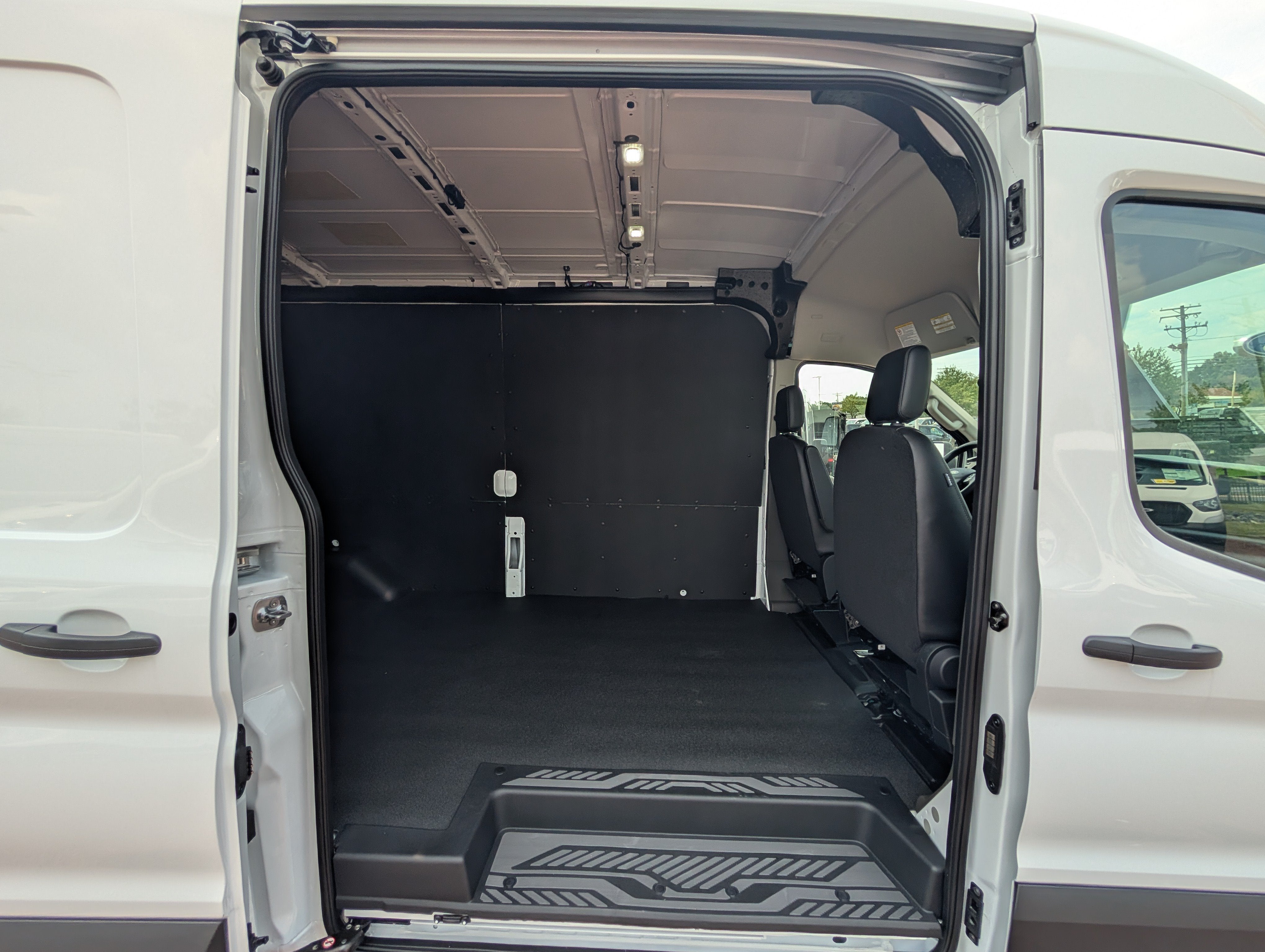 2026 Ford Transit Cargo Van Base