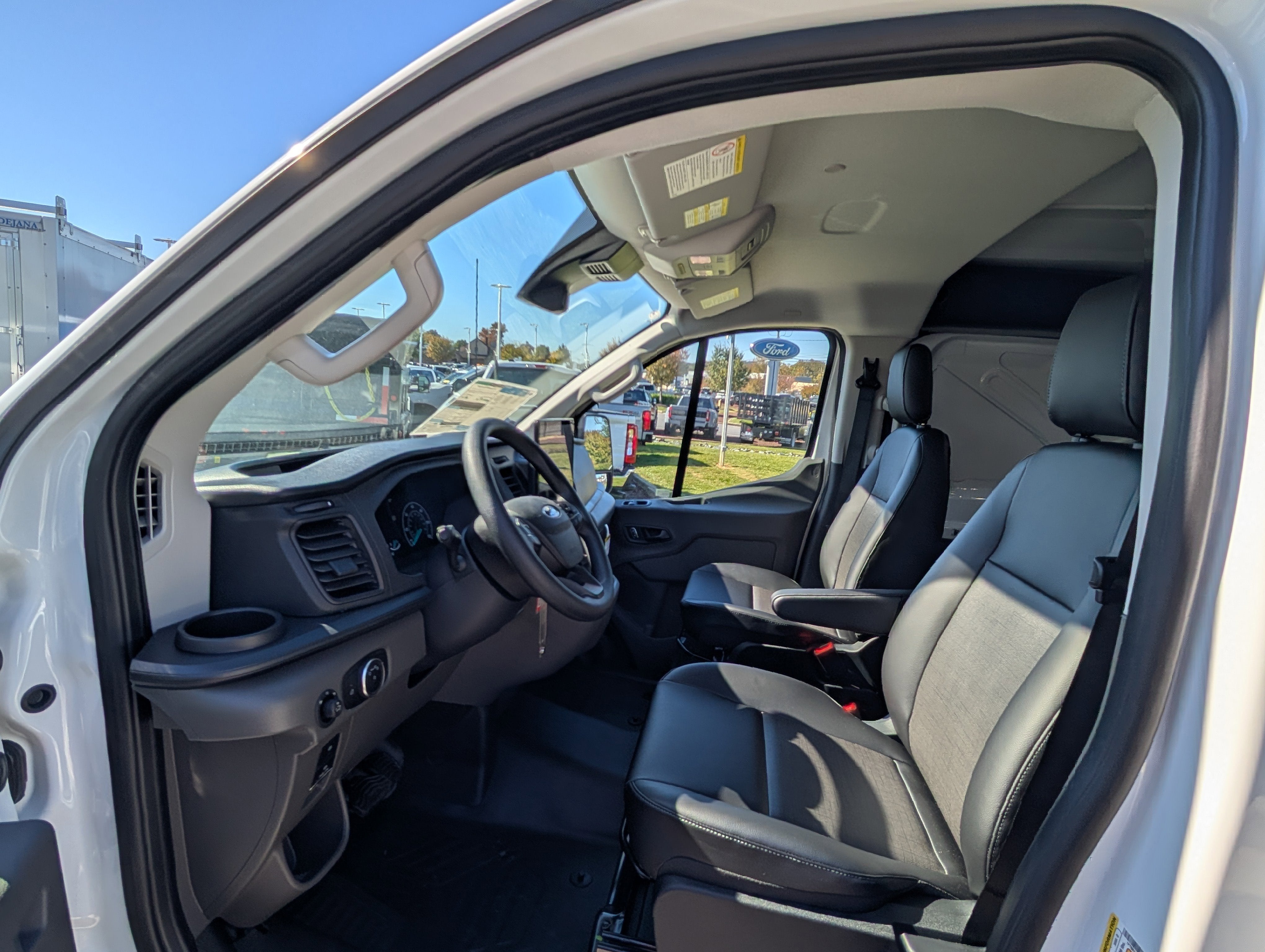 2025 Ford Transit Cargo Van Base