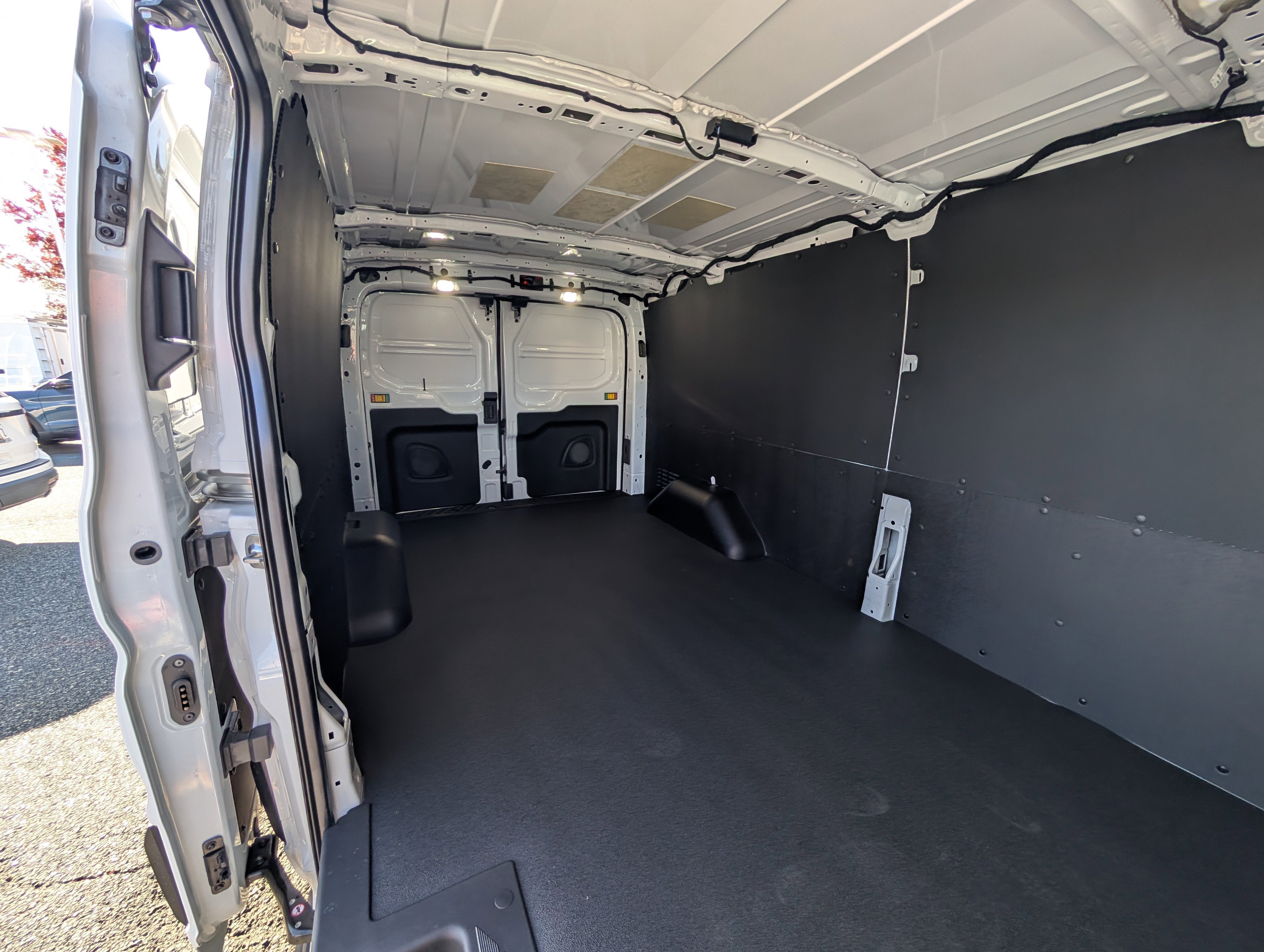 2026 Ford Transit Cargo Van Base