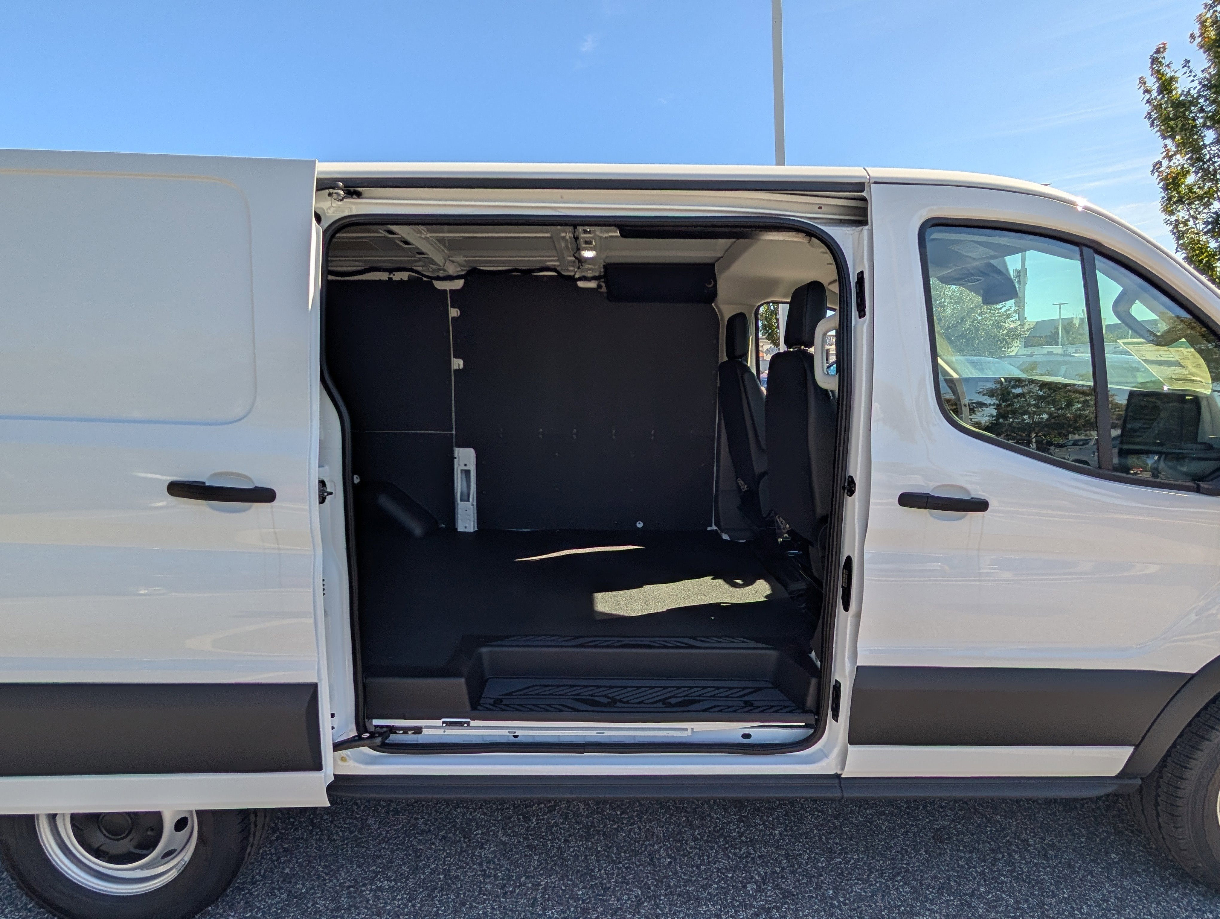 2025 Ford Transit Cargo Van Base