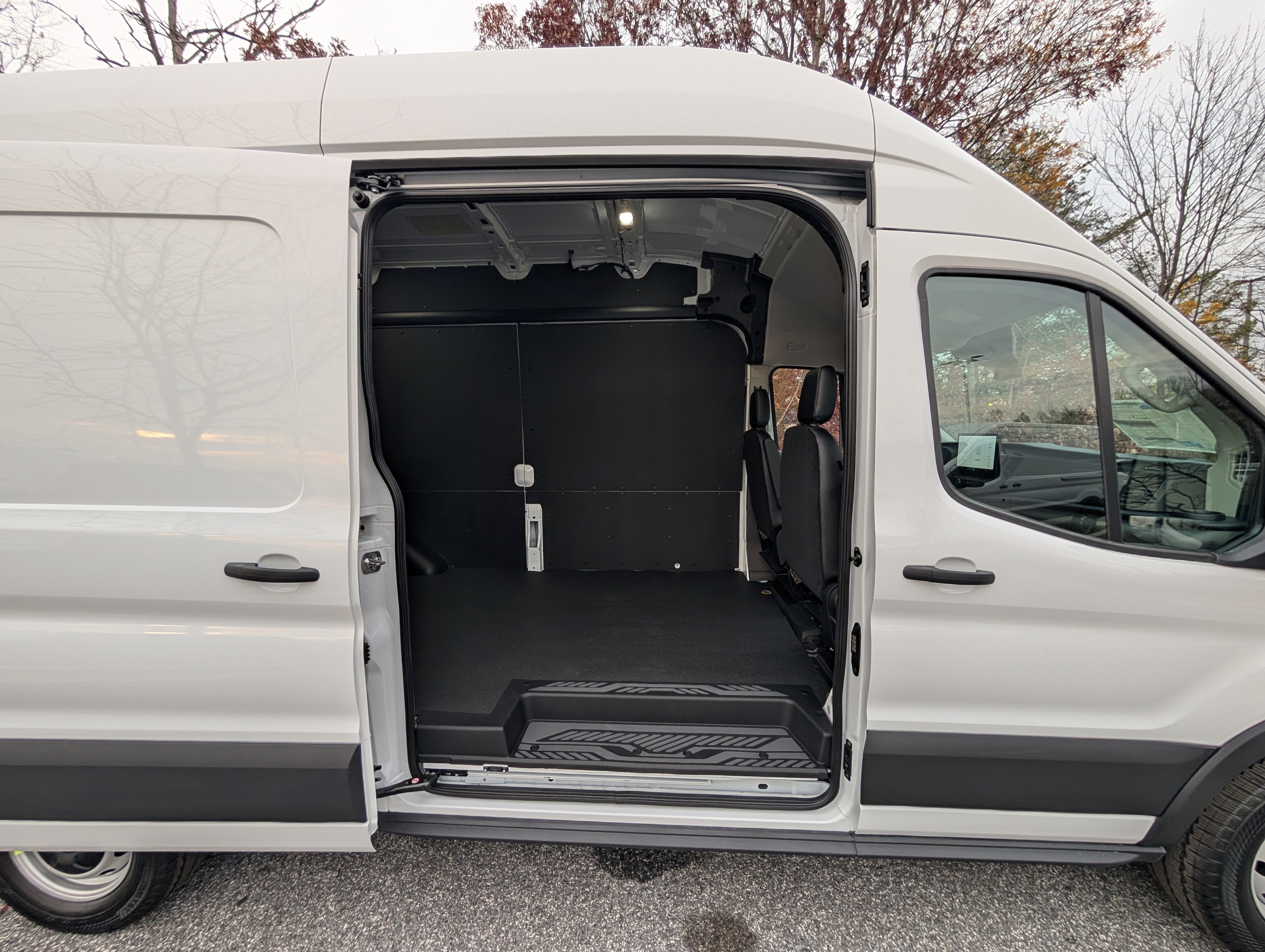 2026 Ford Transit Cargo Van Base