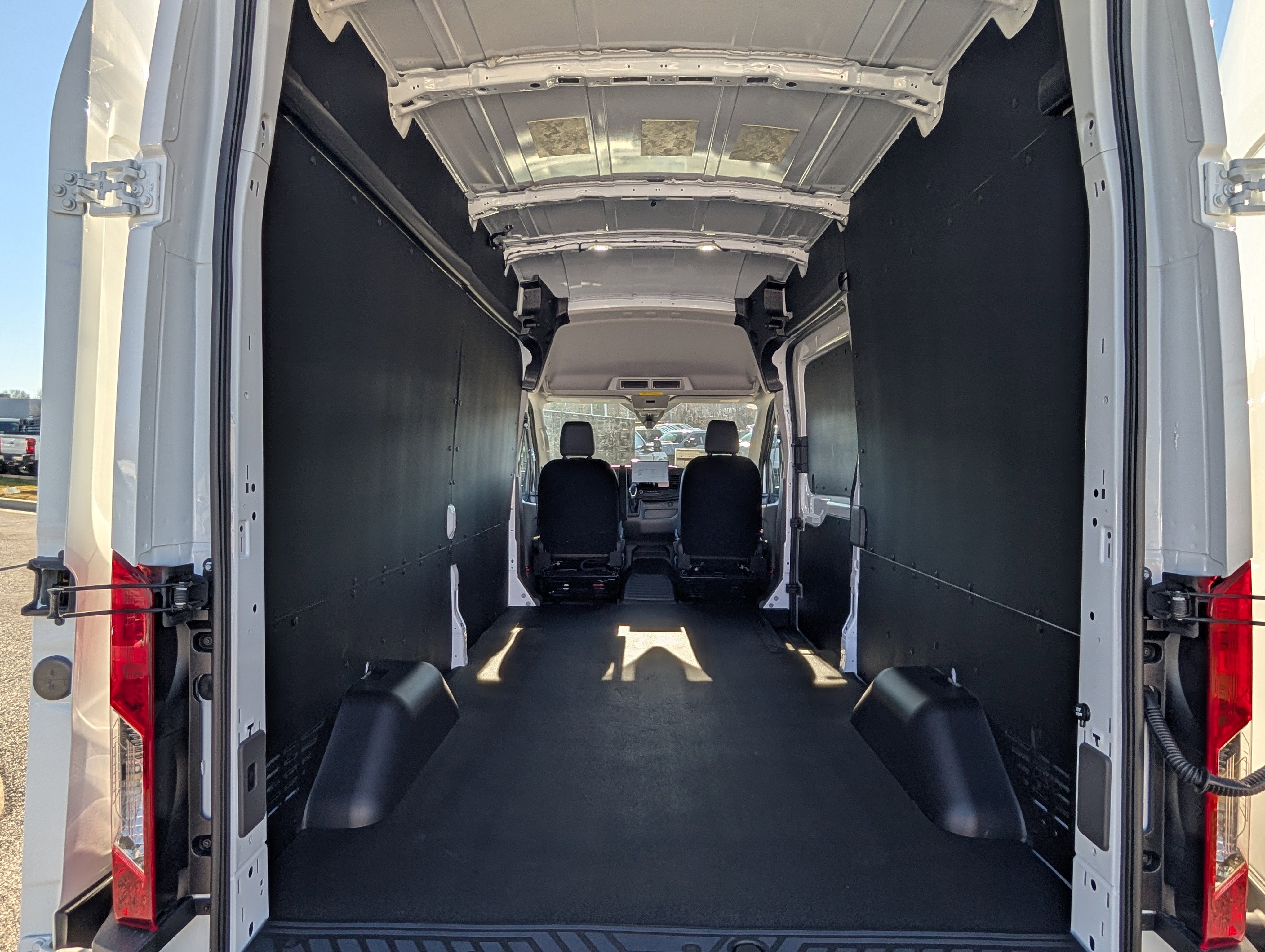 2026 Ford Transit Cargo Van Base