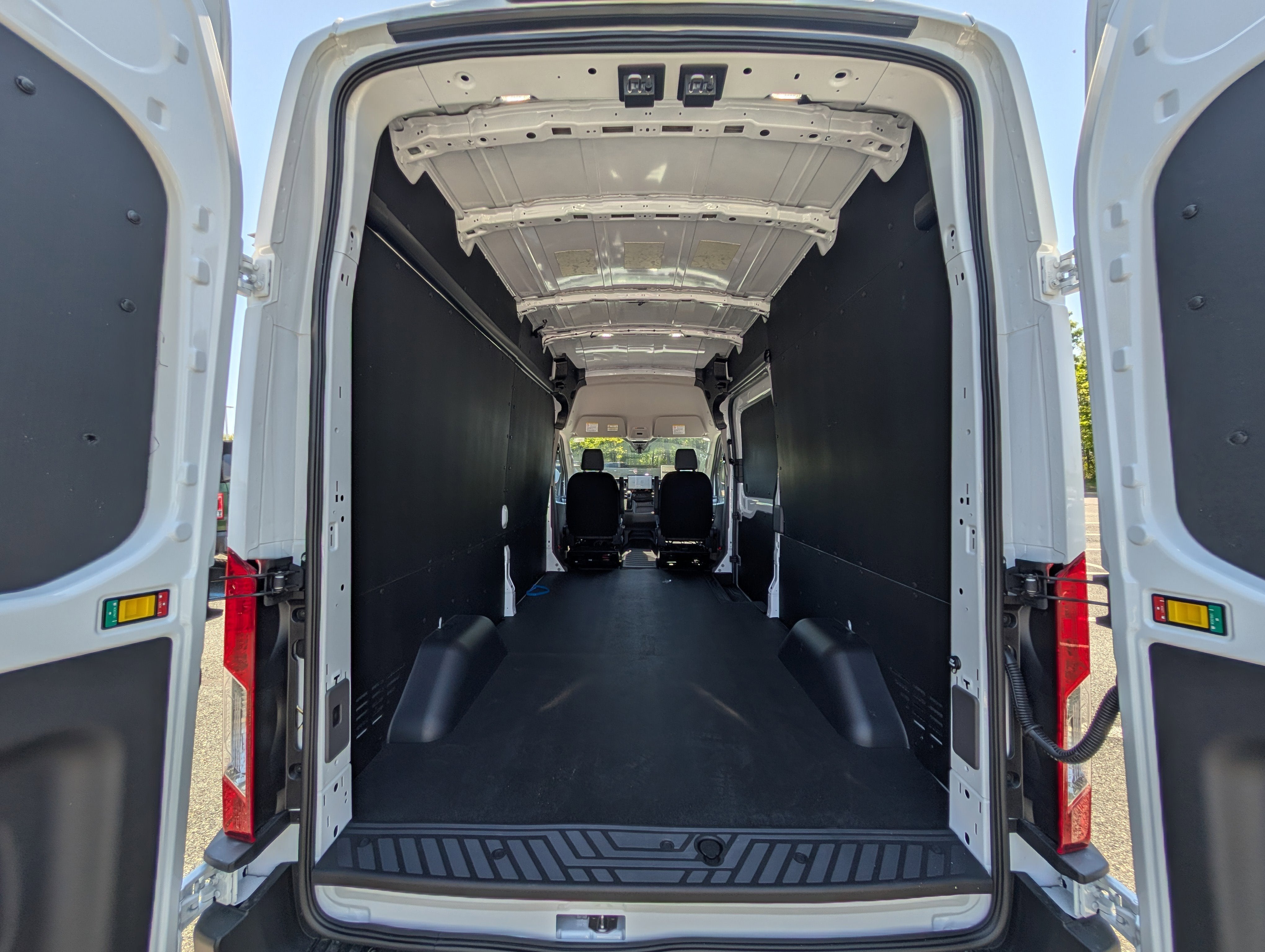 2026 Ford Transit Cargo Van Base